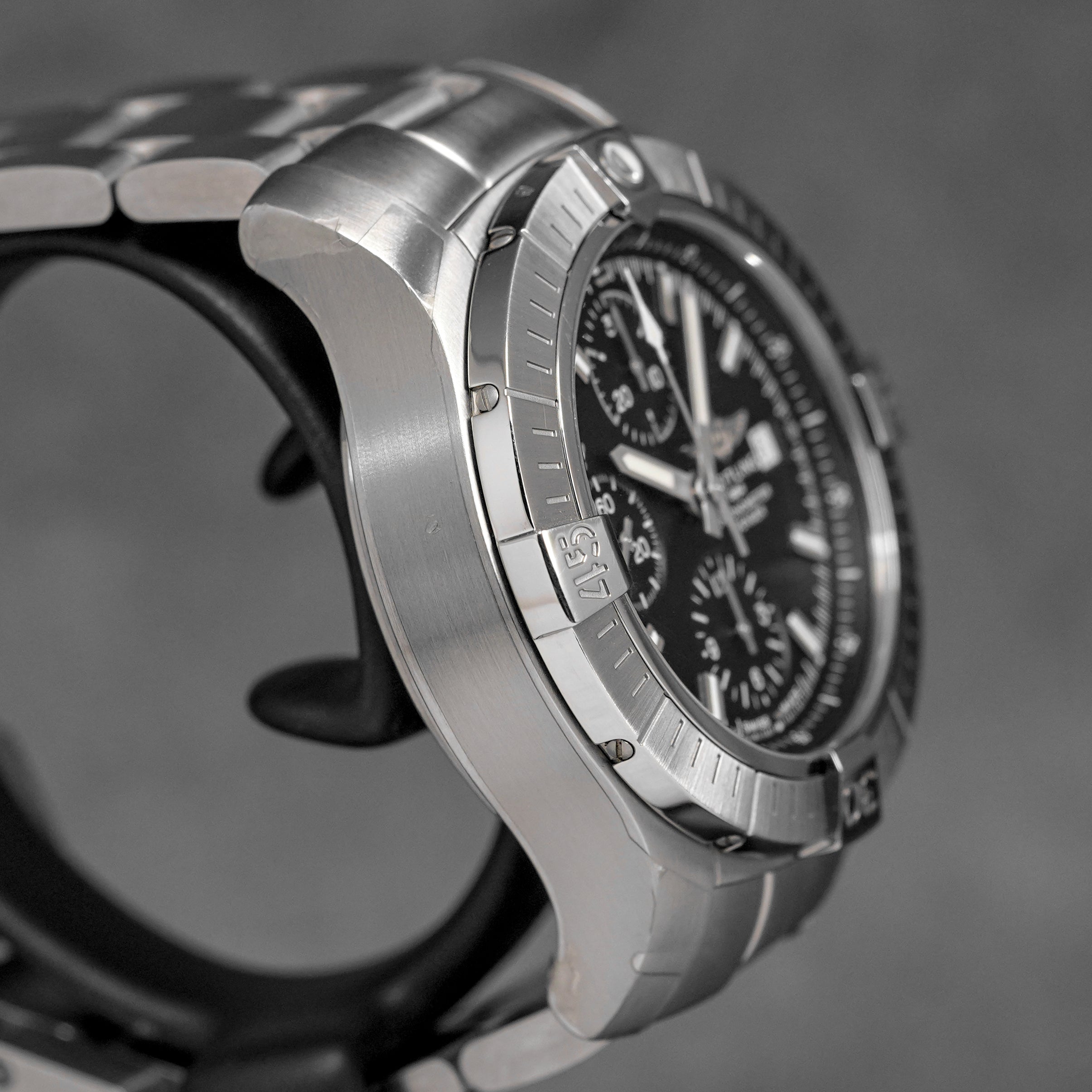 Harga Breitling Avenger Chrono 43 Steel Black