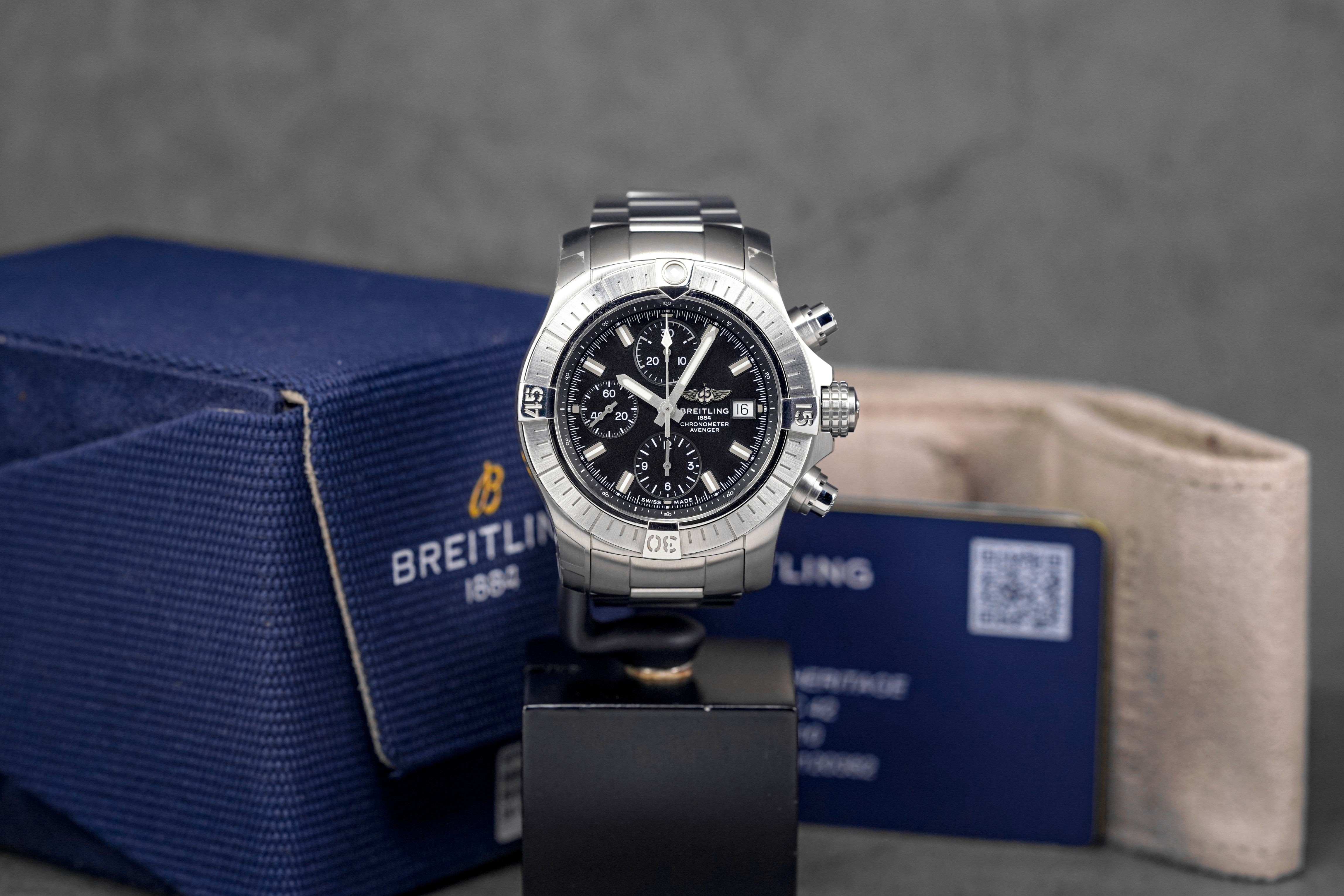 Harga Breitling Avenger Chrono 43 Steel Black