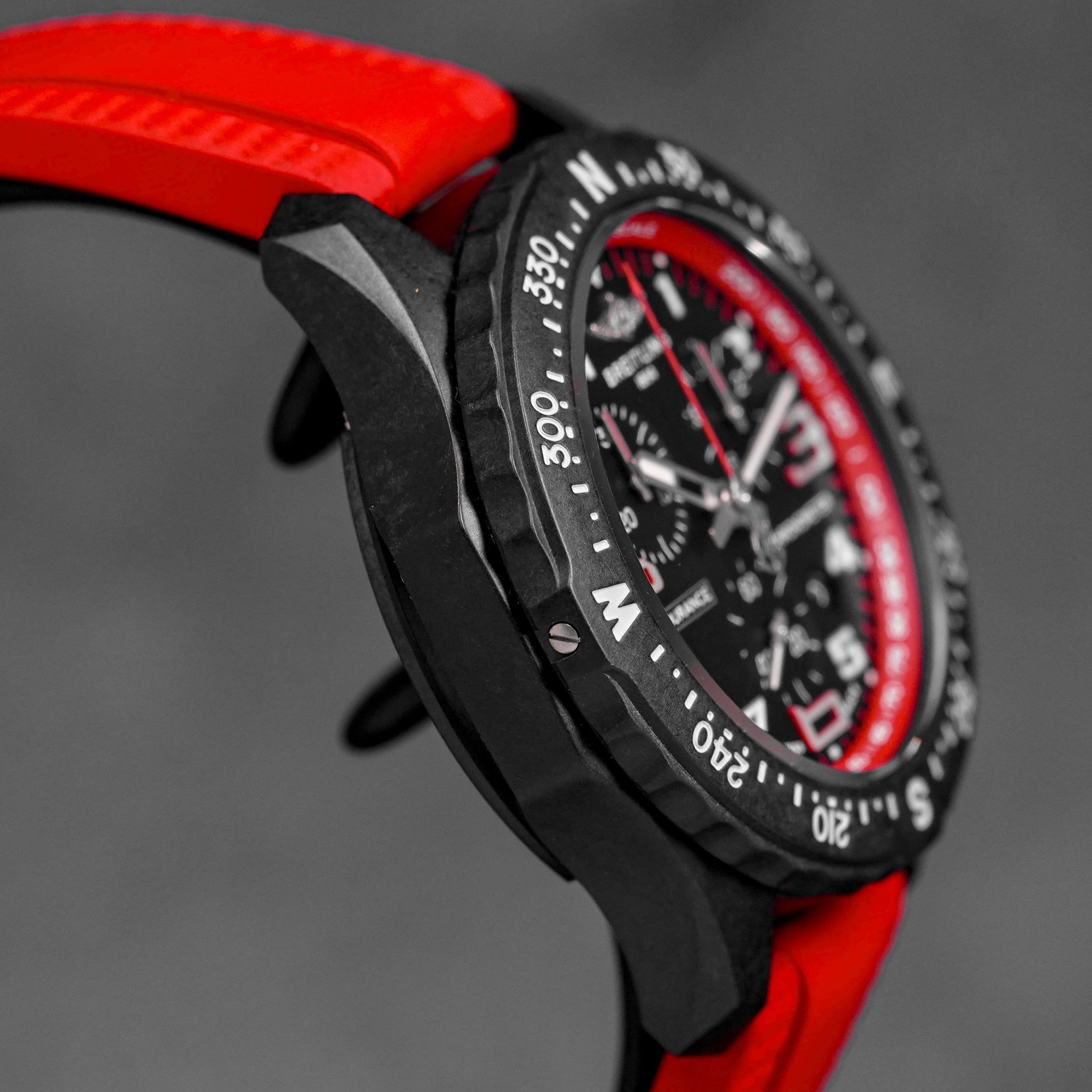Harga Breitling Endurance Pro 38 Red