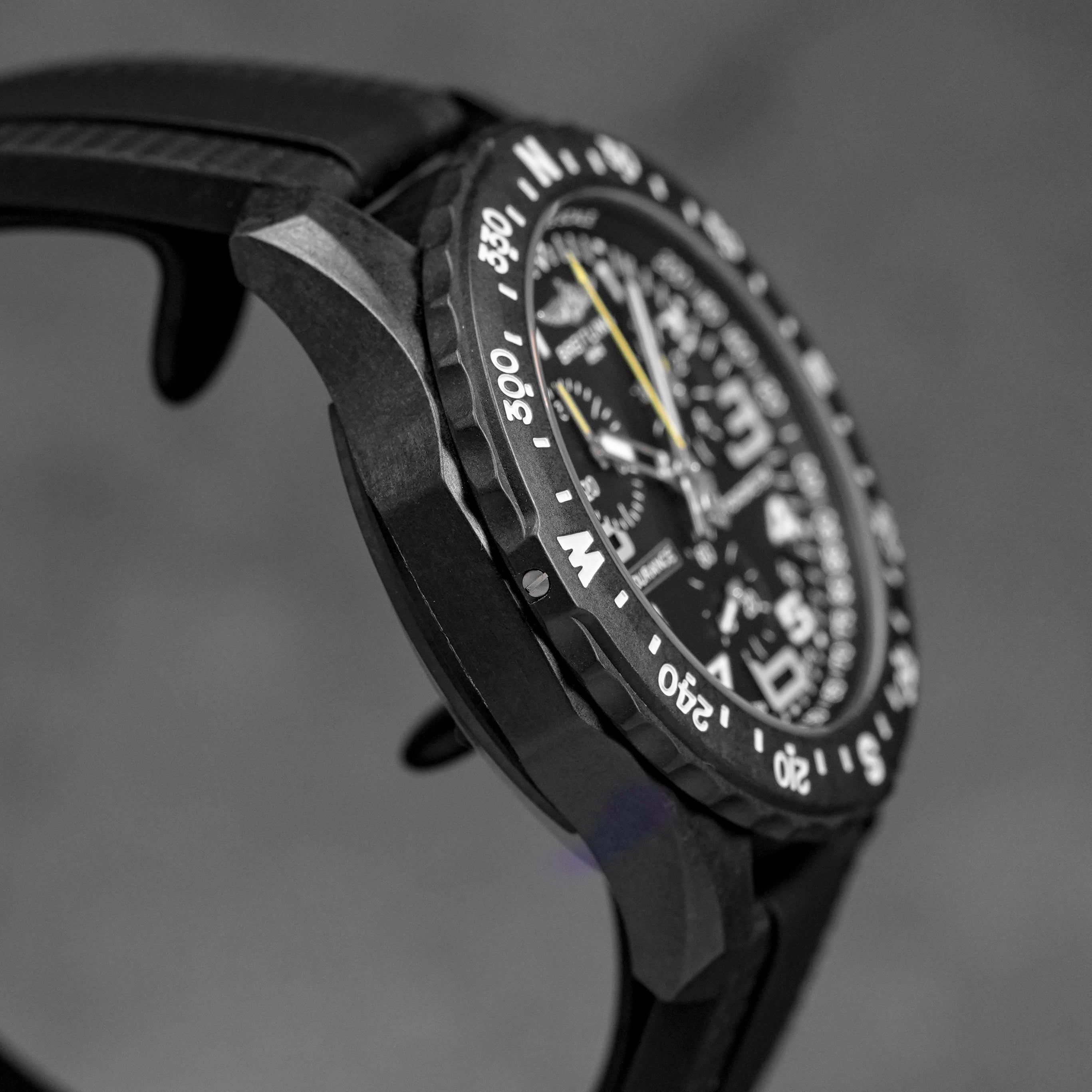 Harga Breitling Endurance Pro 44 Black Terbaru