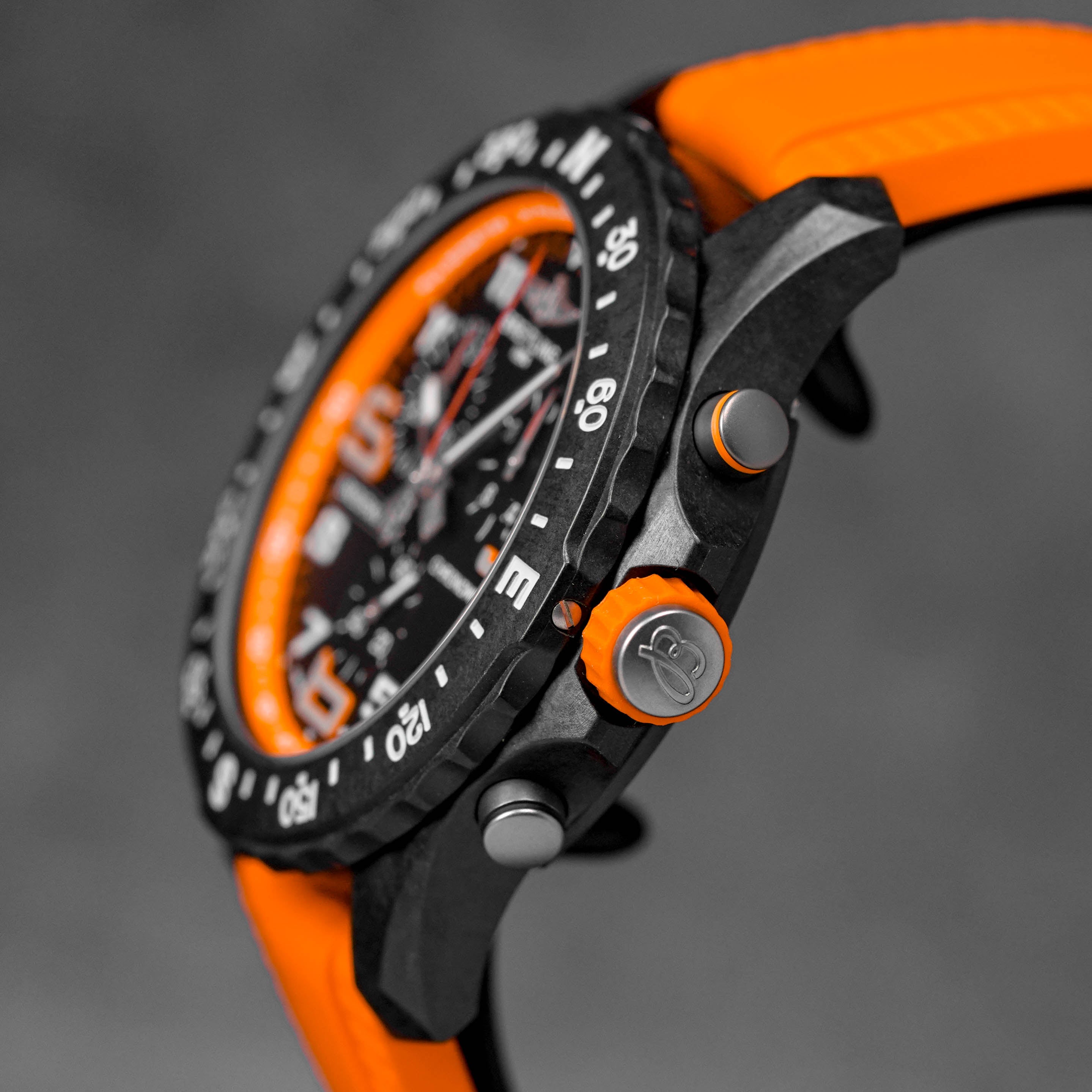Harga Breitling Endurance Pro 44 Orange