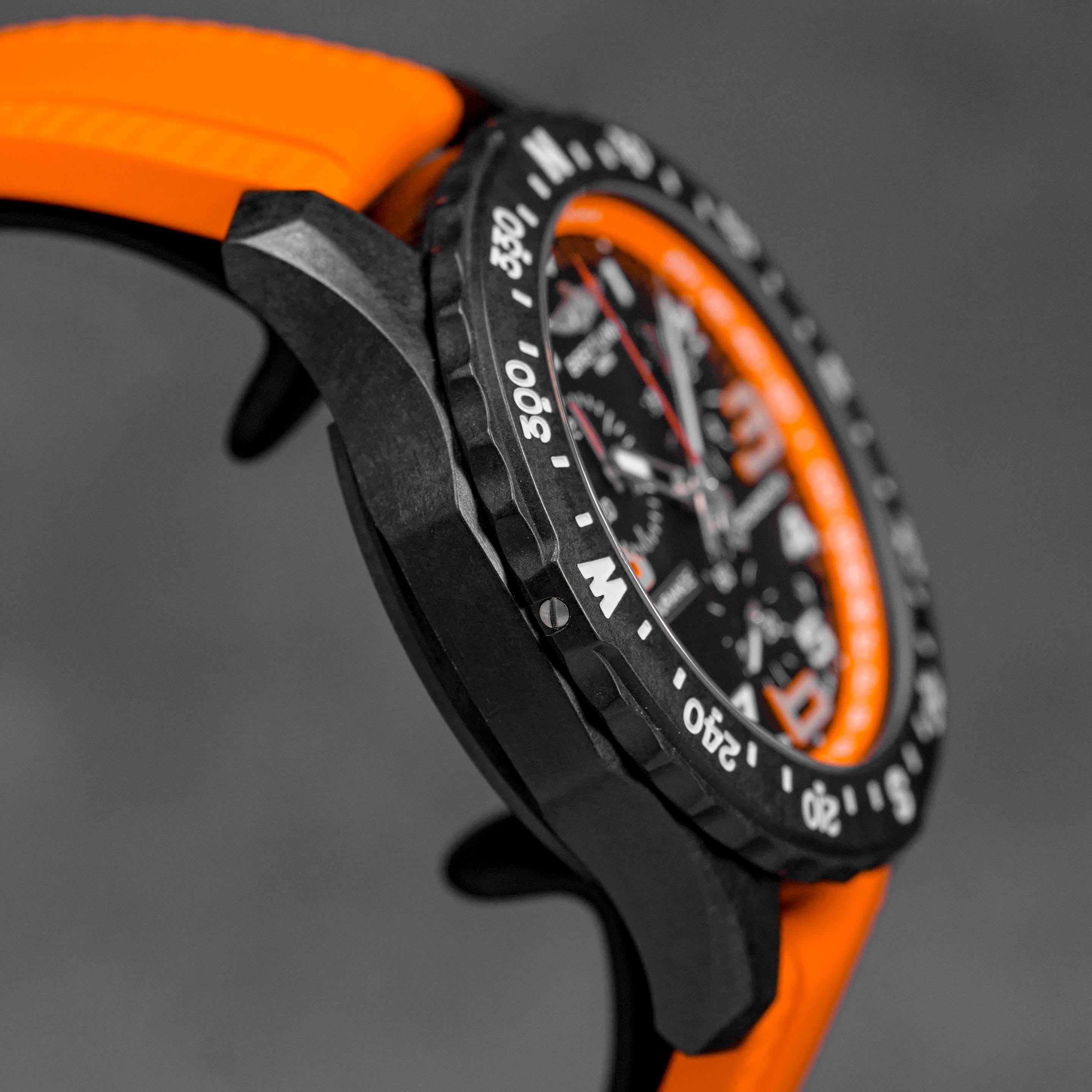 Harga Breitling Endurance Pro 44 Orange