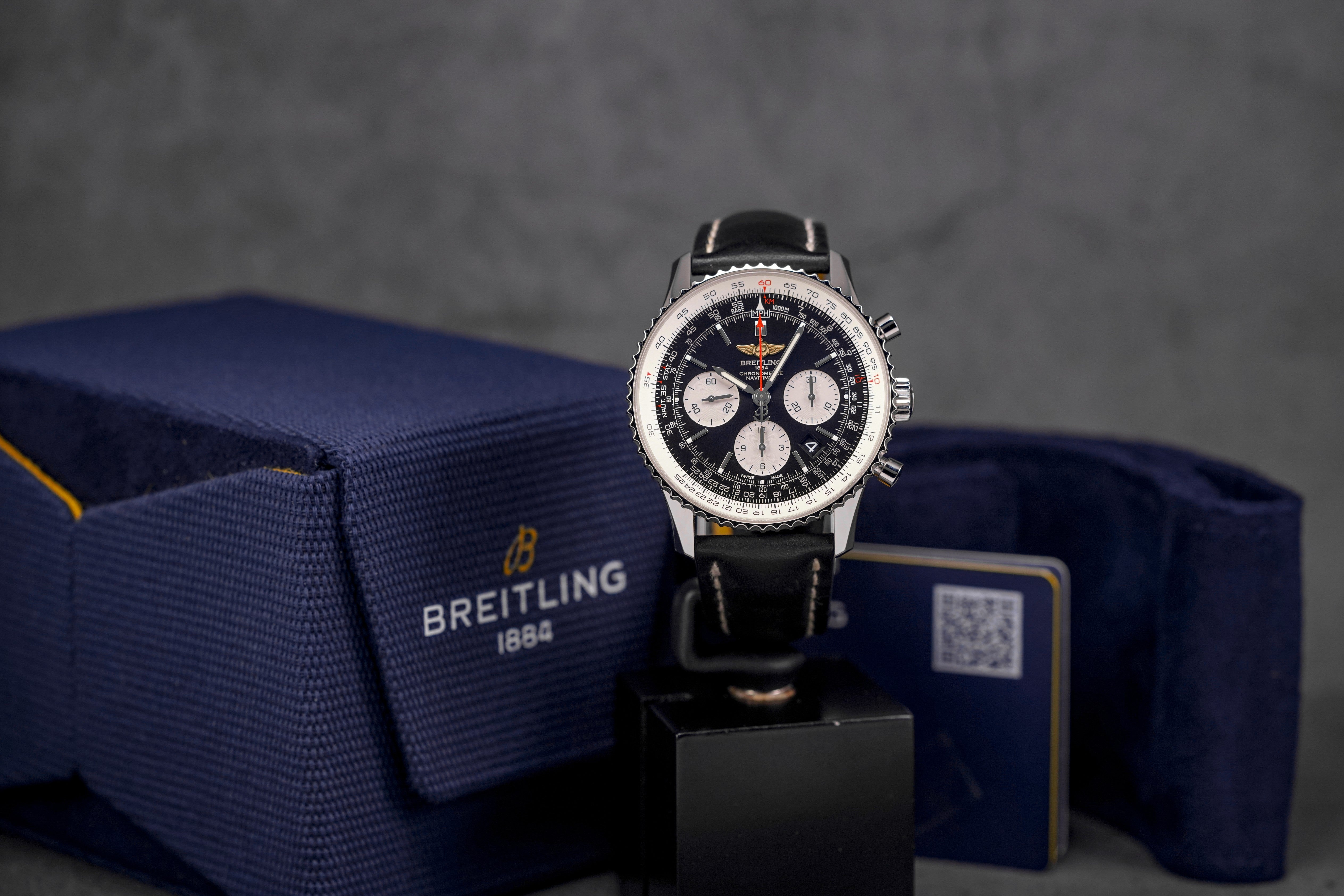 Harga Breitling Navitimer B01 Black