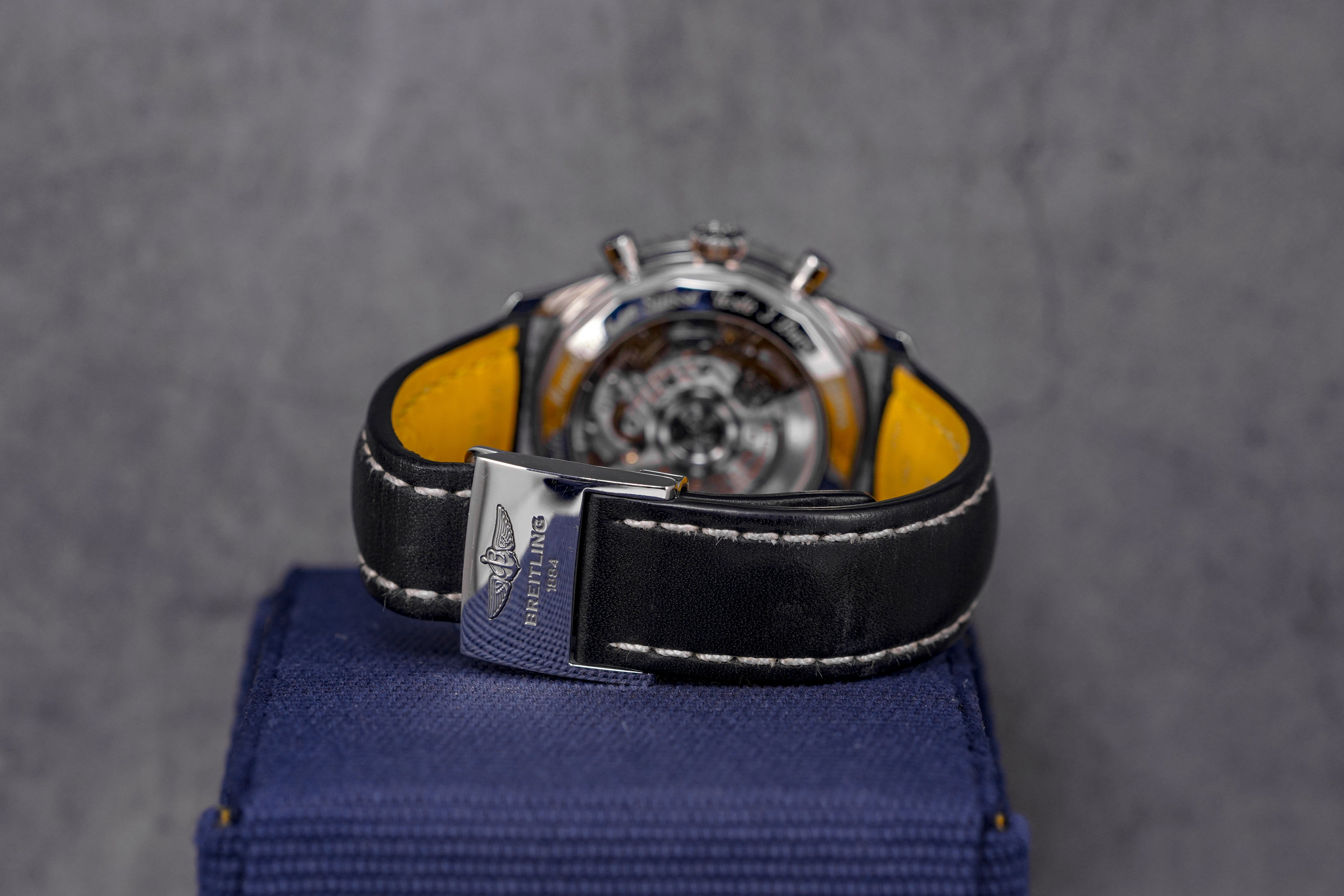 Harga Breitling Navitimer B01 Black