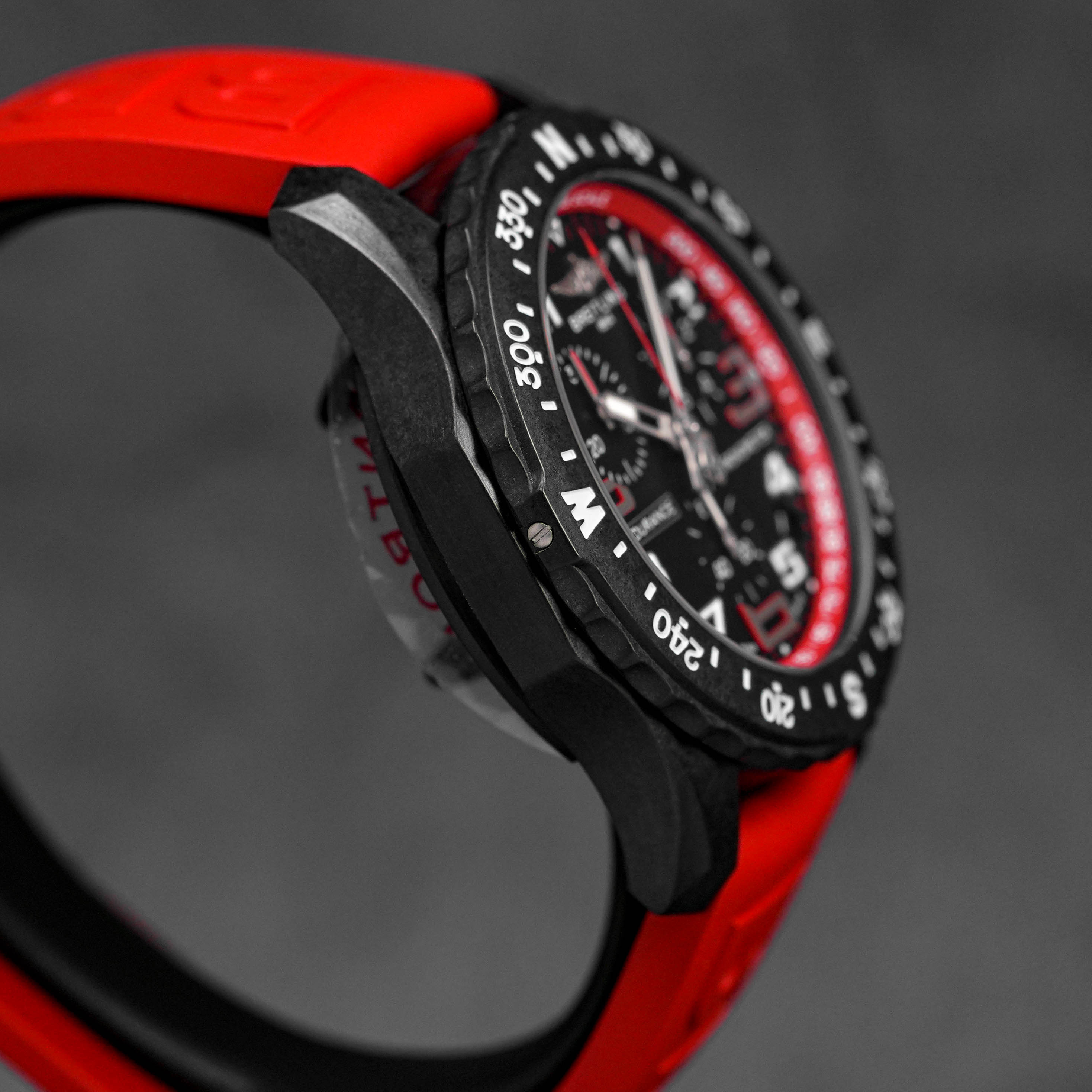 ENDURANCE PRO 44MM RED (2023)