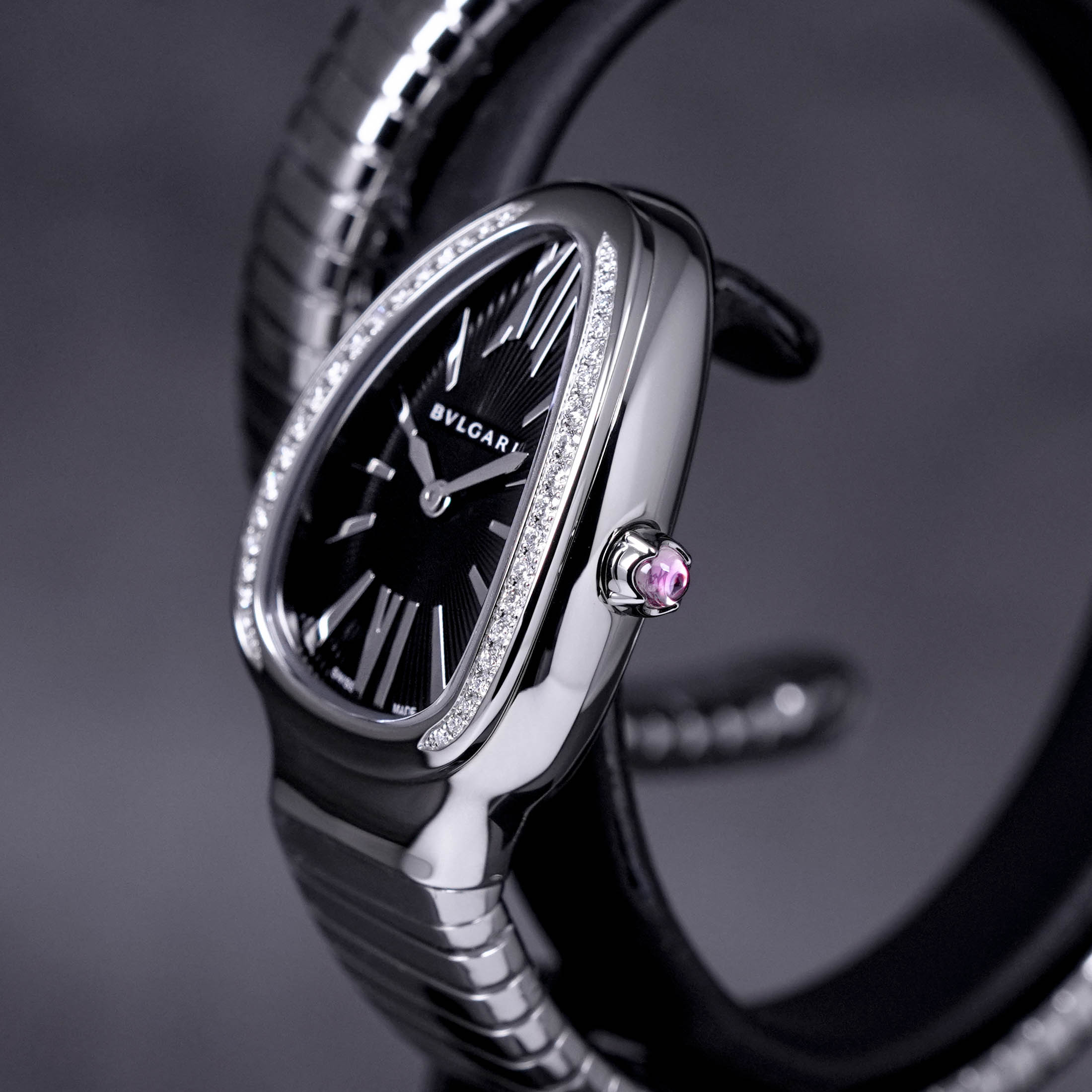 SERPENTI TUBOGAS STEEL BLACK DIAL DIAMOND BEZEL (2023)