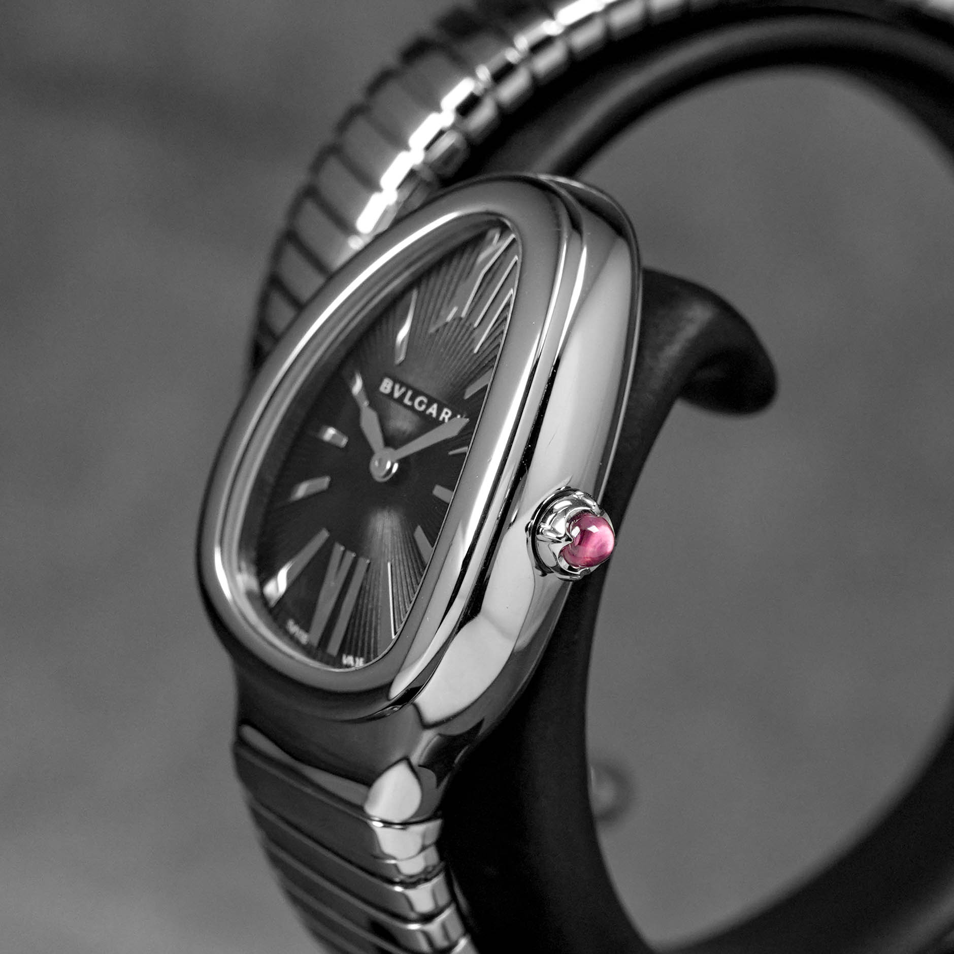 Harga Bvlgari Serpenti Tubogas Black