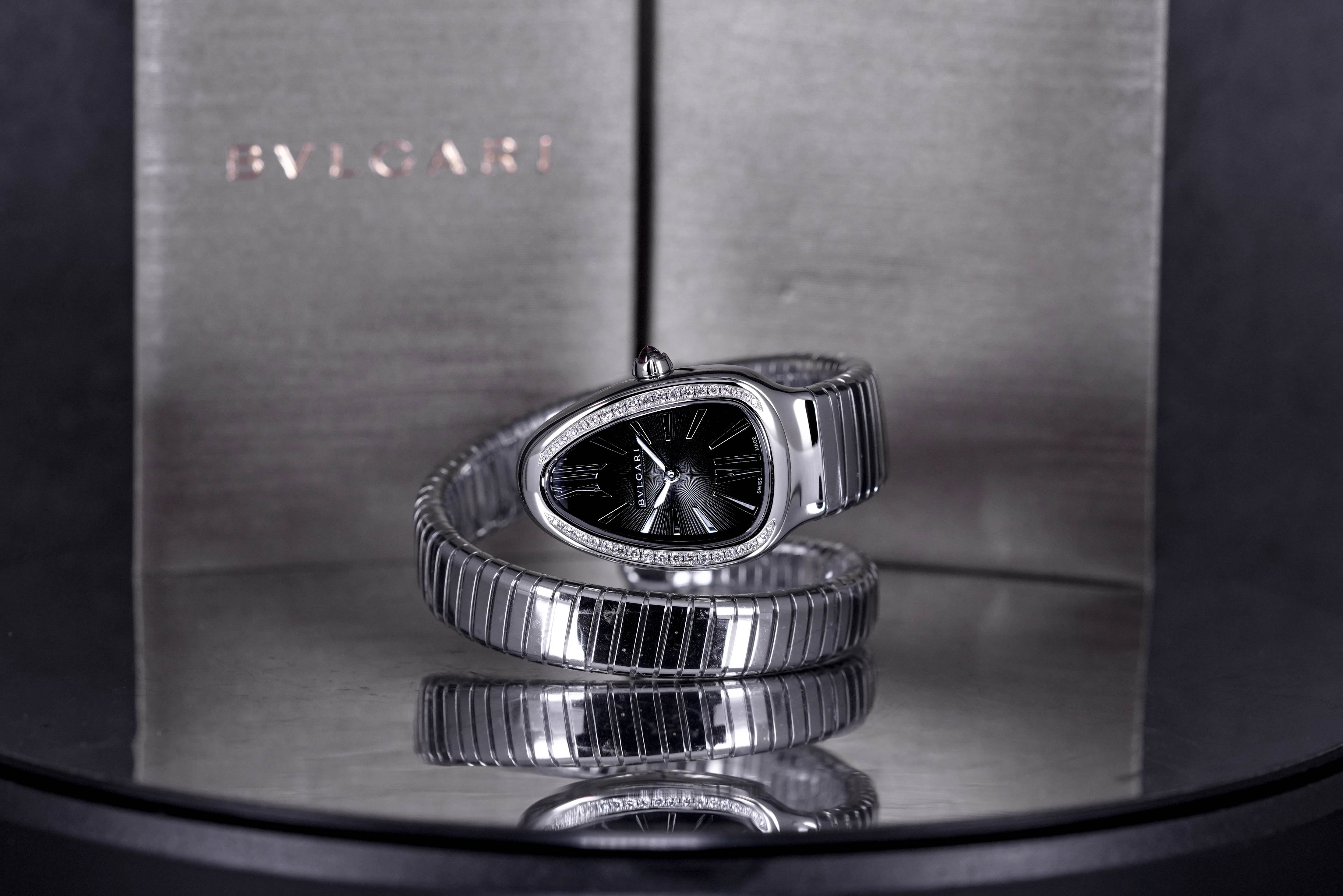 SERPENTI TUBOGAS STEEL BLACK DIAL DIAMOND BEZEL (2023)