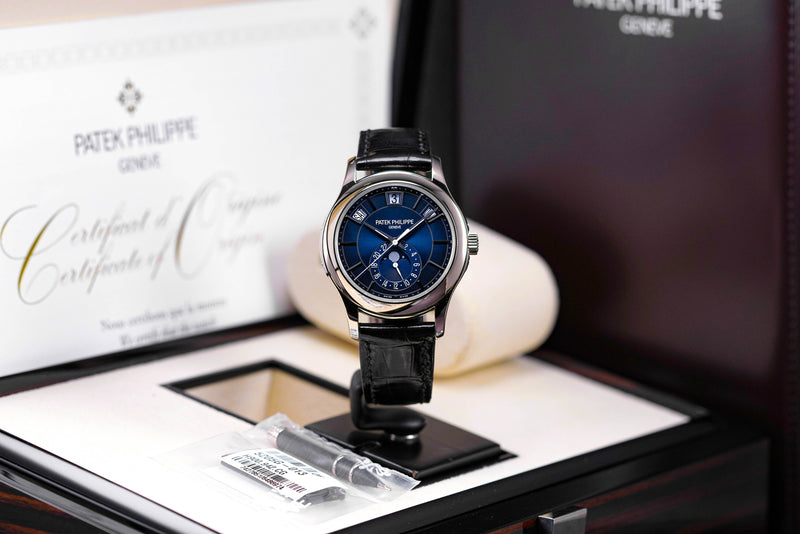COMPLICATIONS 5205G WHITEGOLD ANNUAL CALENDAR MOONPHASE BLUE DIAL (2021)