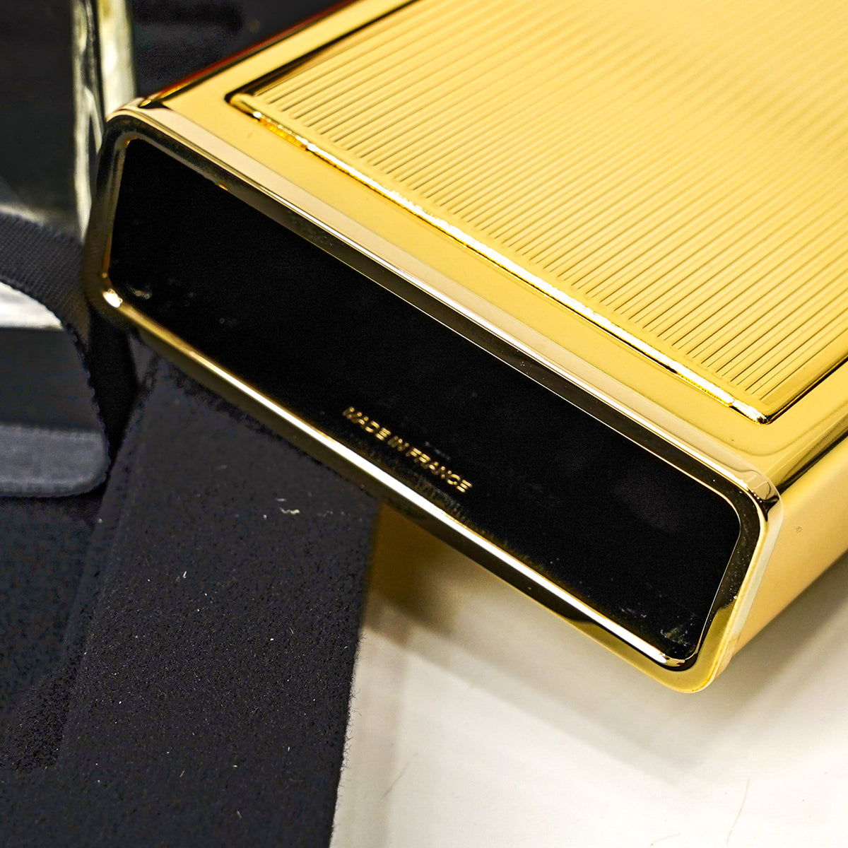PARFUM GOLD CASE WITH SPARE