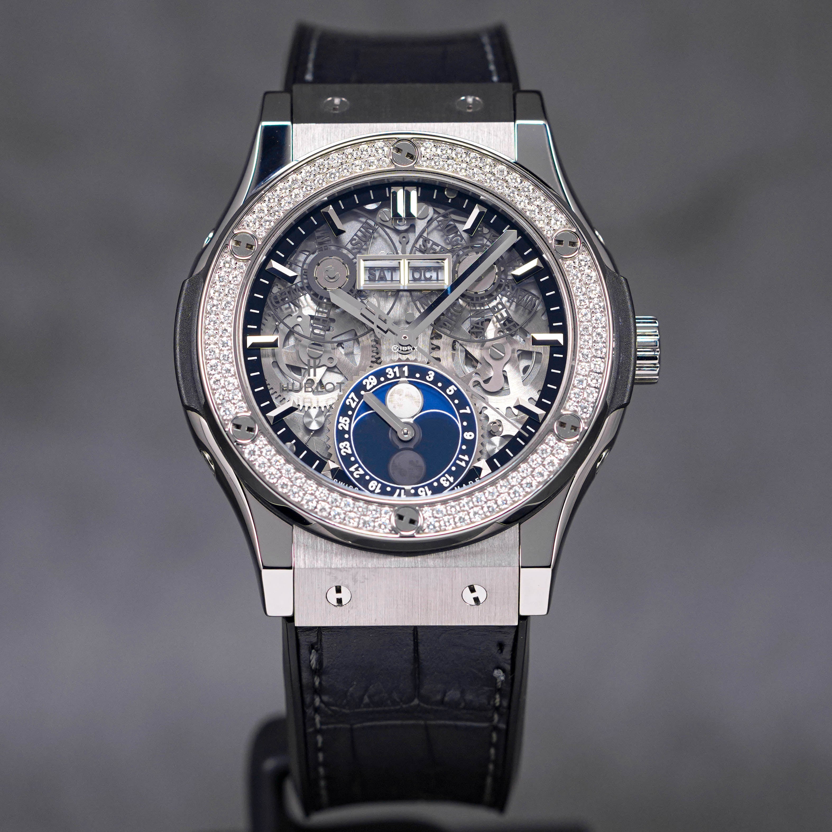 CLASSIC FUSION 42MM AEROFUSION MOONPHASE TITANIUM DIAMOND BEZEL (2018)