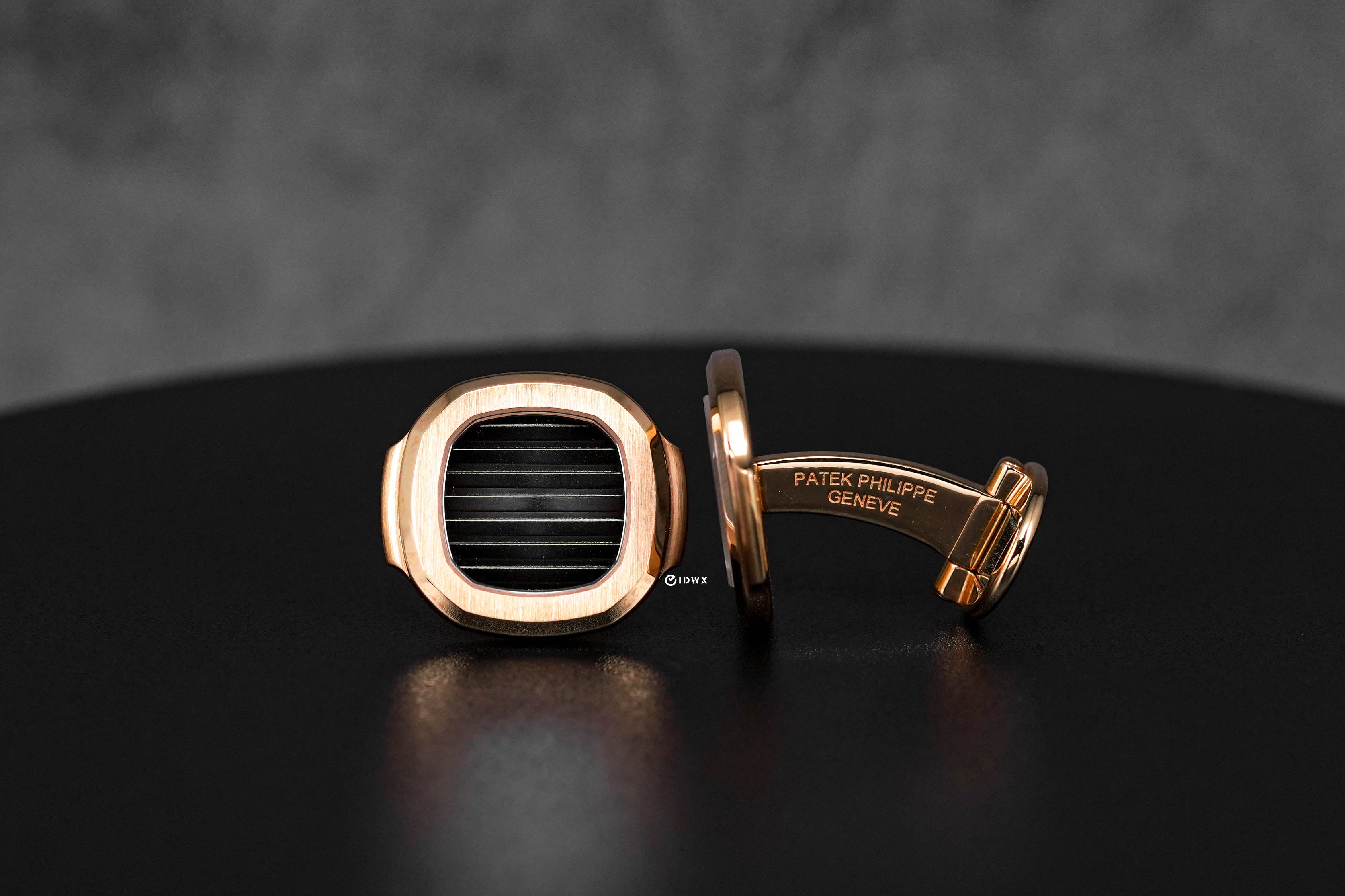 NAUTILUS ROSEGOLD CUFF LINKS