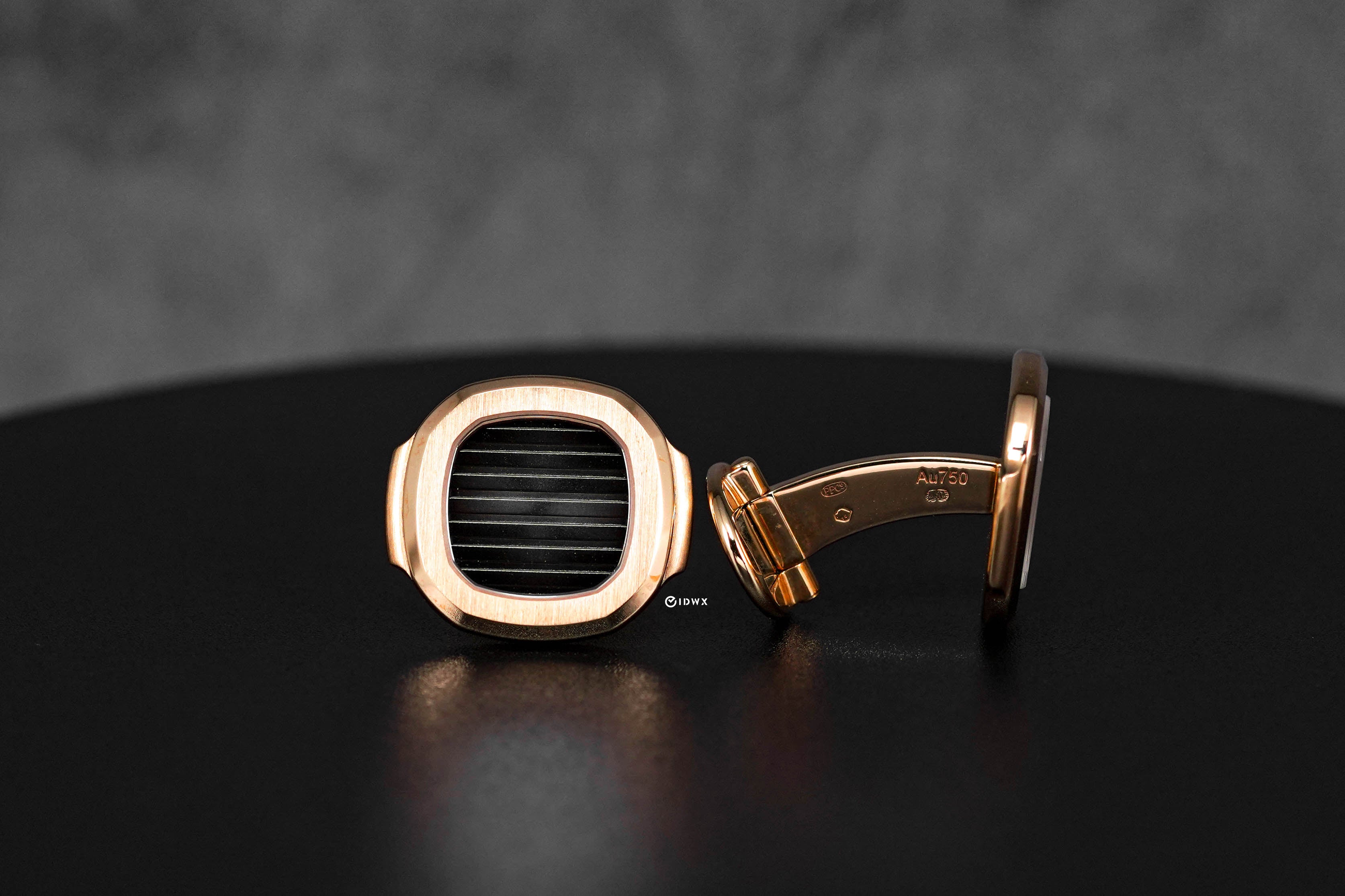 NAUTILUS ROSEGOLD CUFF LINKS