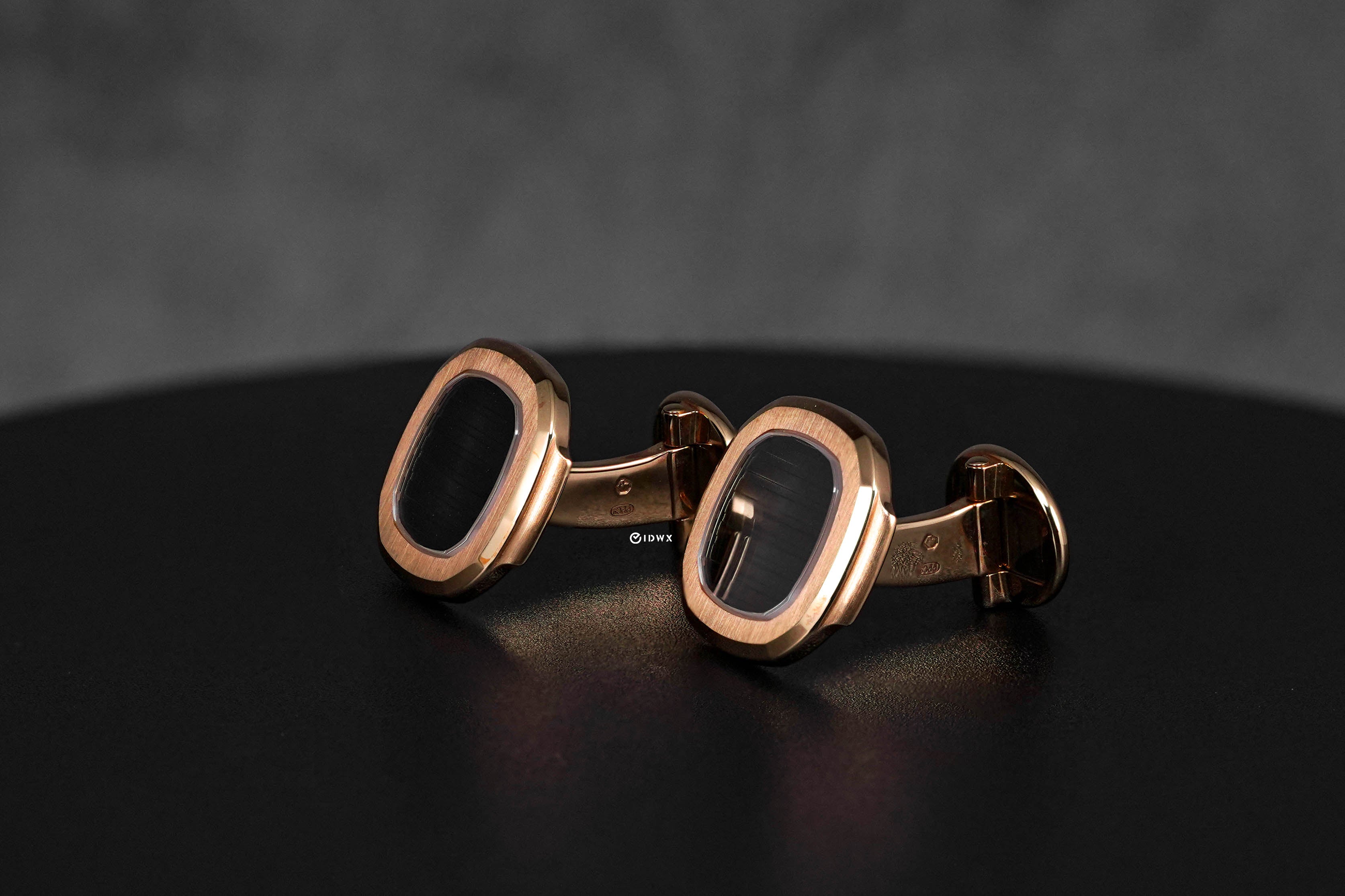 NAUTILUS ROSEGOLD CUFF LINKS