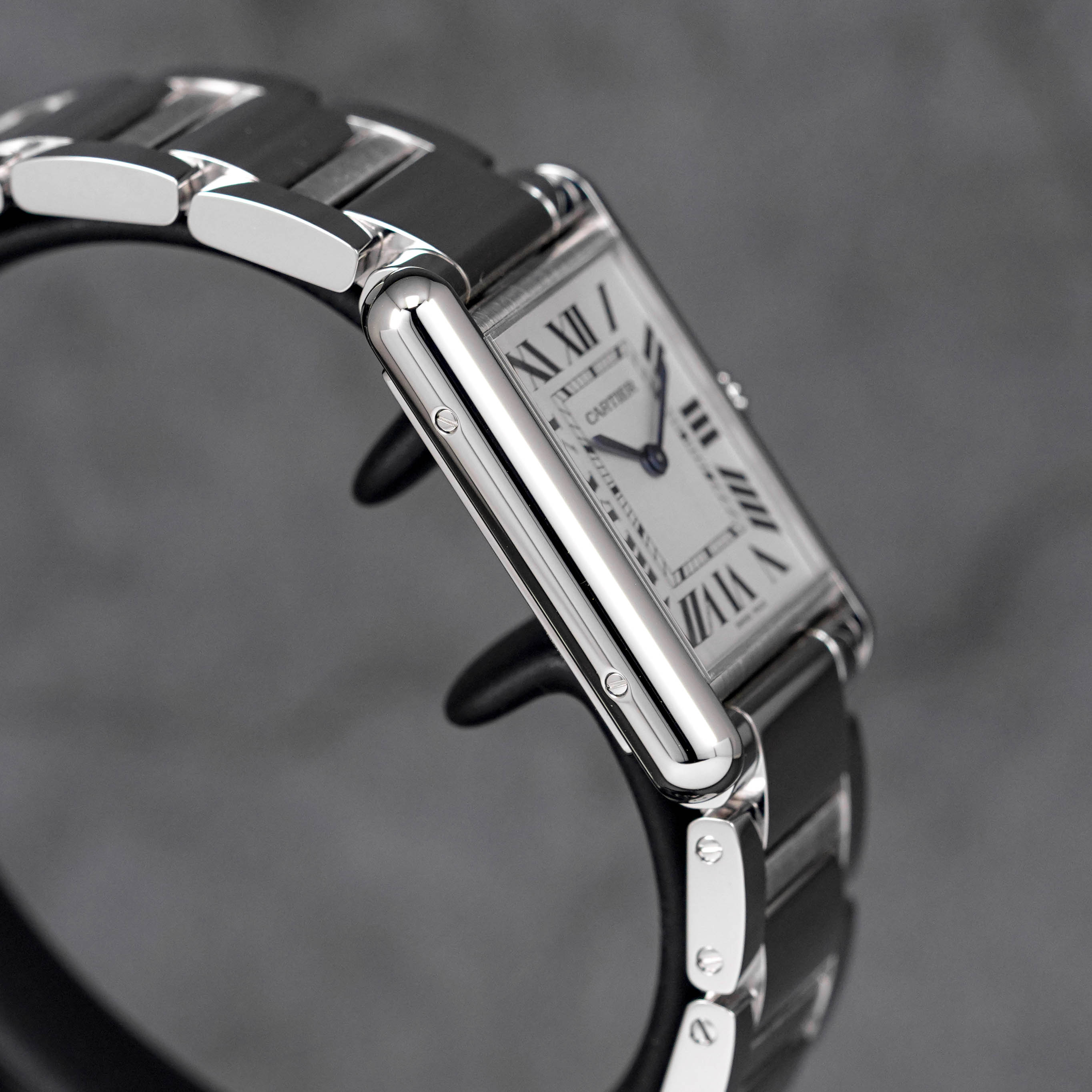 Cartier Tank Must