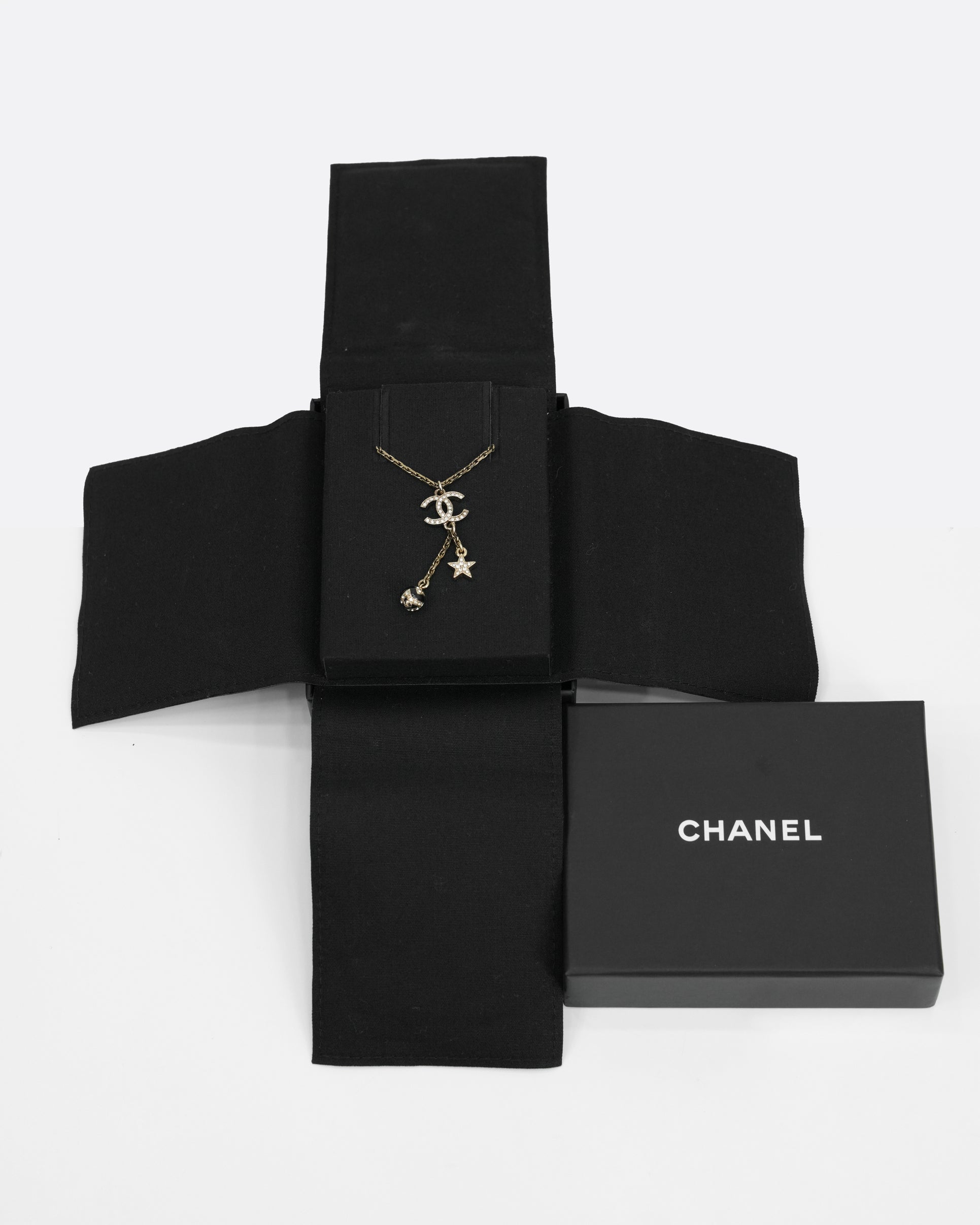 23K NECKLACE WITH CC LOGO (STAR-BALL)