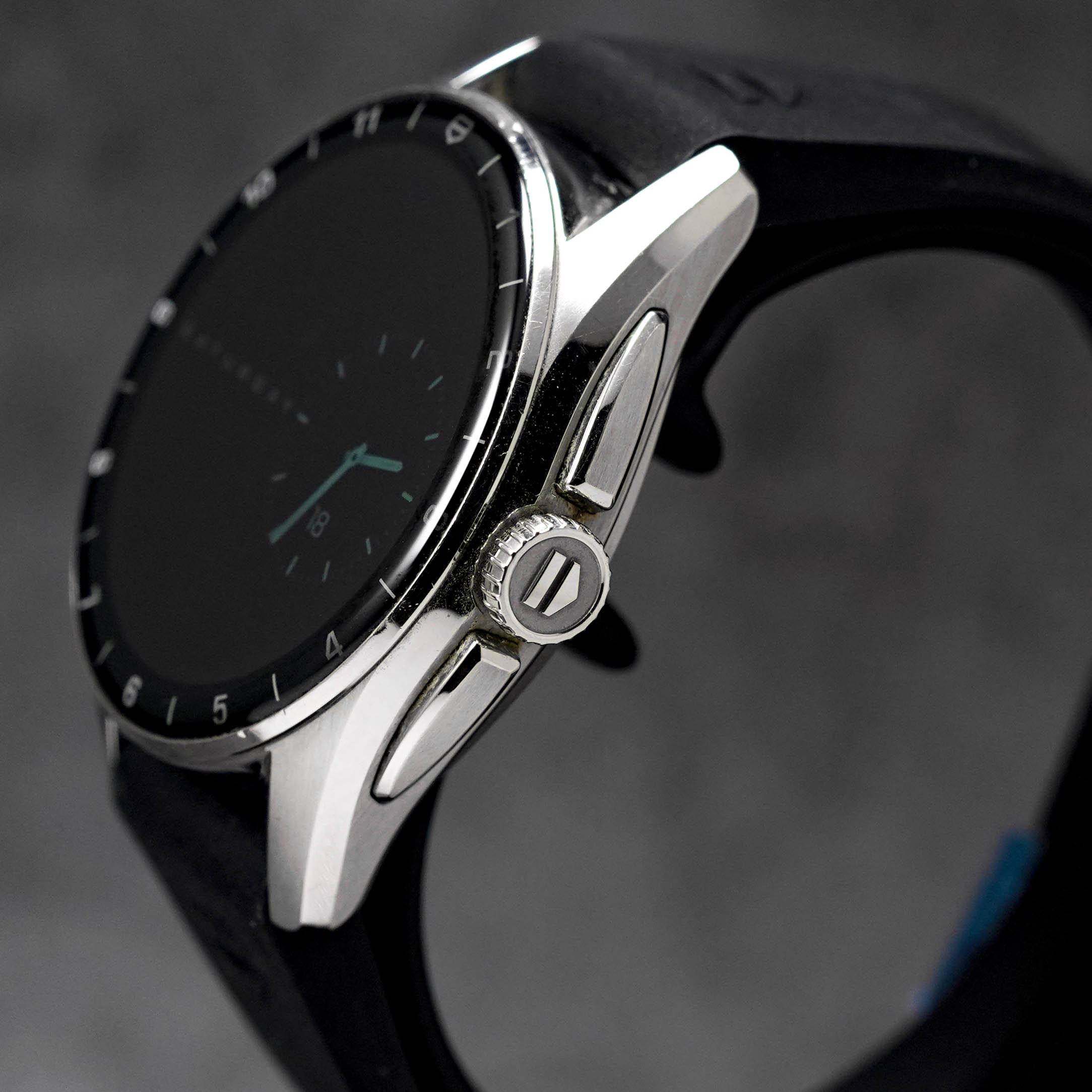 TAG HEUER CONNECTED CALIBRE E4 42MM BLACK RUBBER STRAP (2022 TAG HEUER CONNECTED CALIBRE E4 42MM BLACK RUBBER STRAP (2022