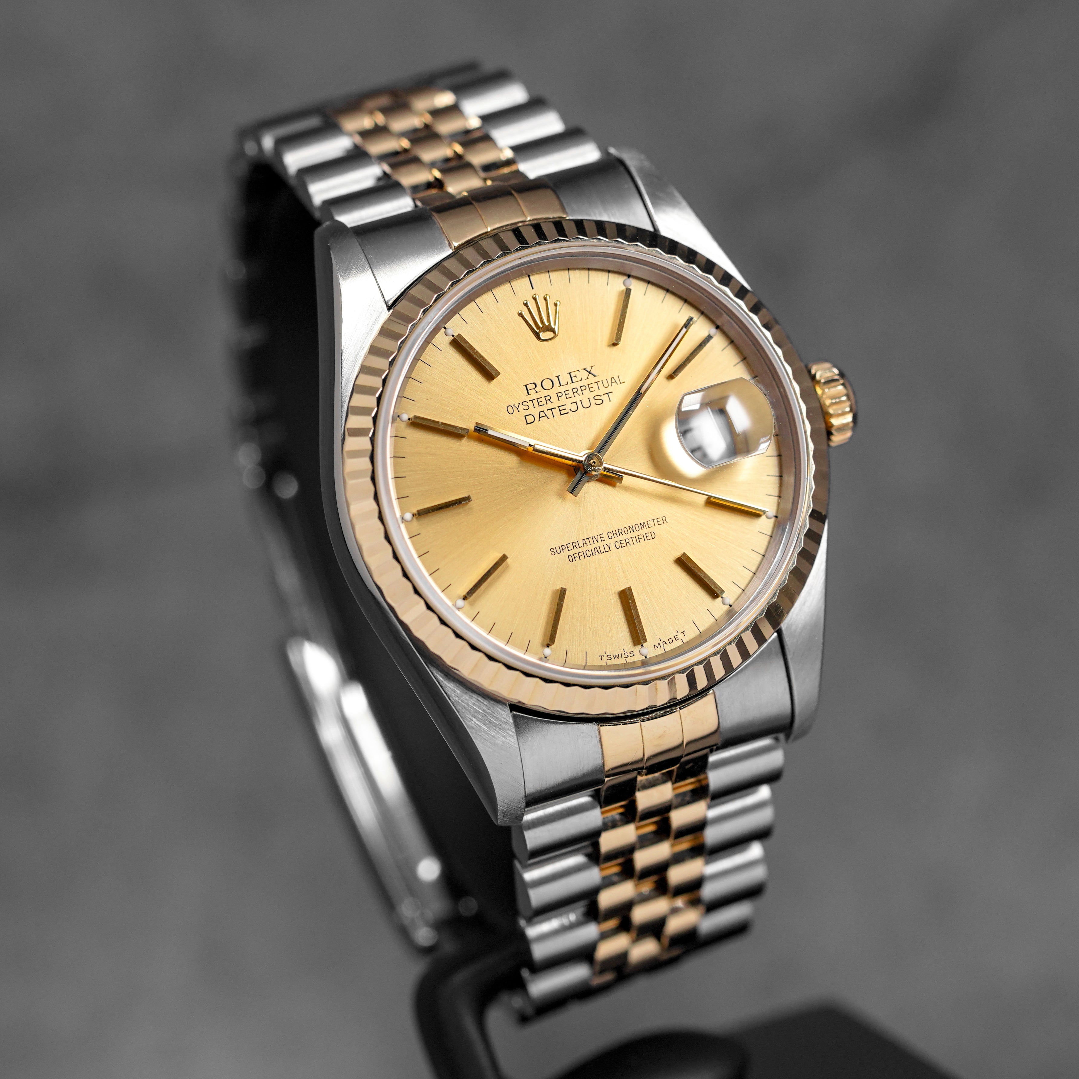 DATEJUST 36MM TWOTONE YELLOWGOLD CHAMPAGNE DIAL (1995)