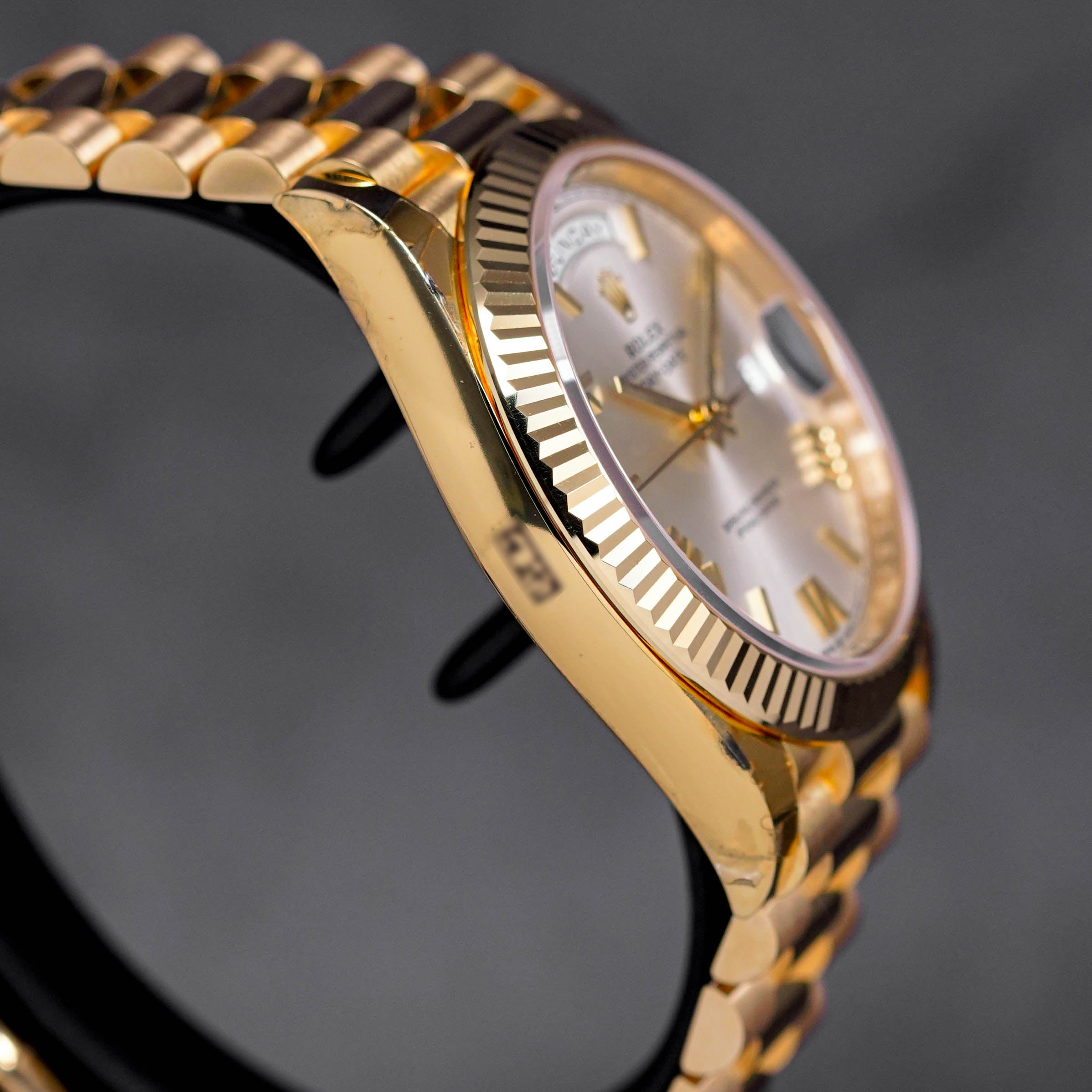 DAYDATE 40MM YELLOWGOLD SILVER ROMAN DIAL (2021)