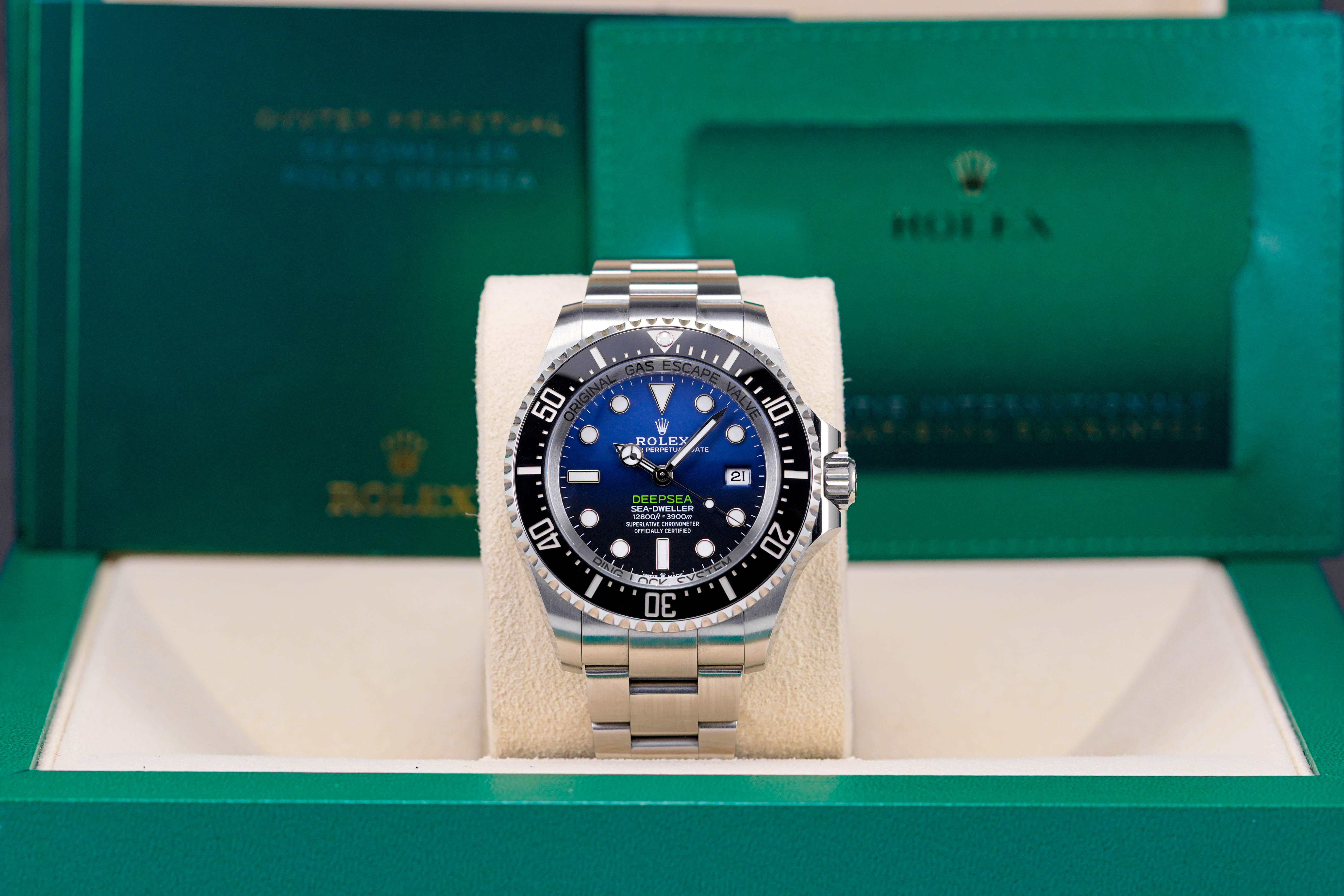 SEA-DWELLER DEEPSEA BLUE (2022)