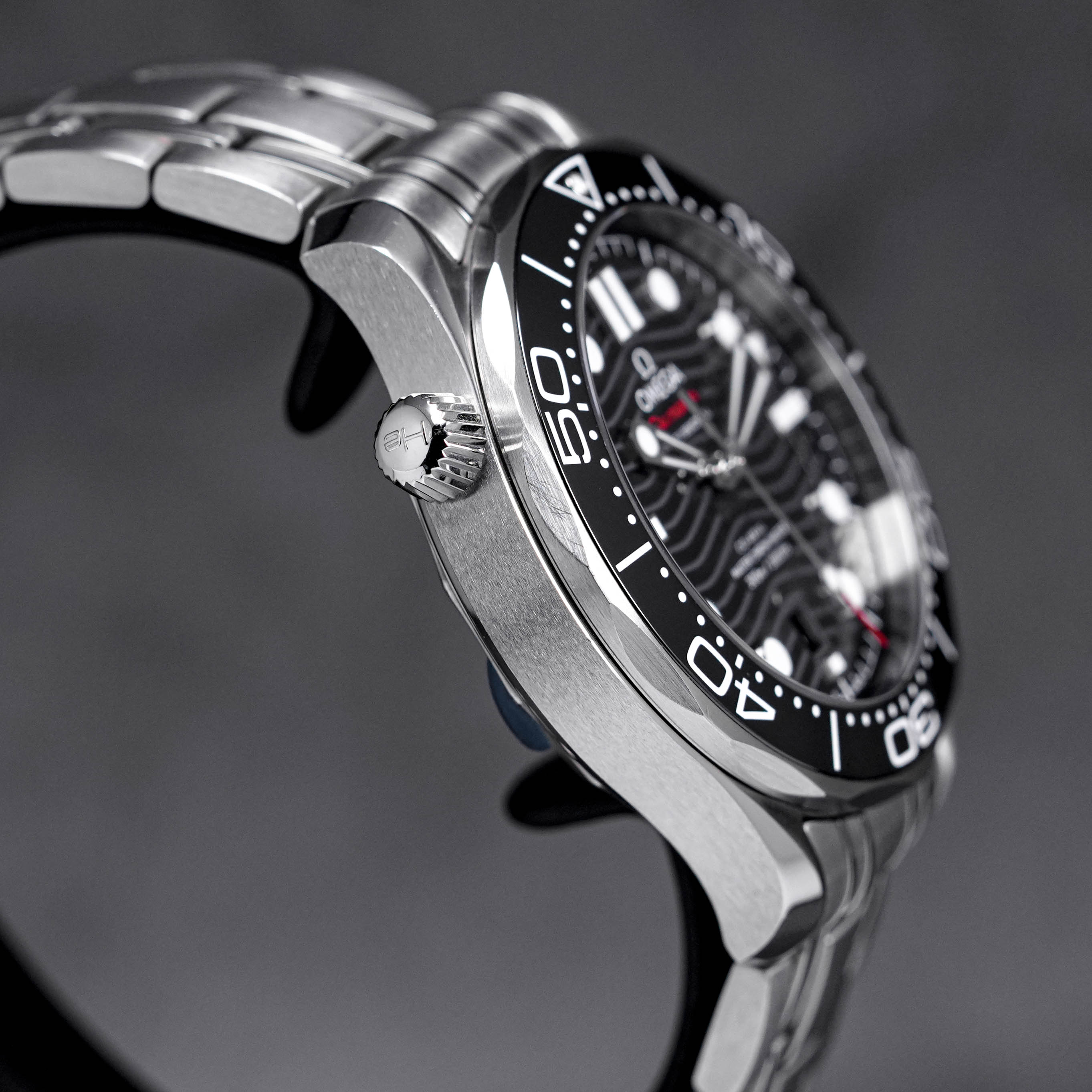 SEAMASTER DIVER 300 BLACK DIAL (2021)