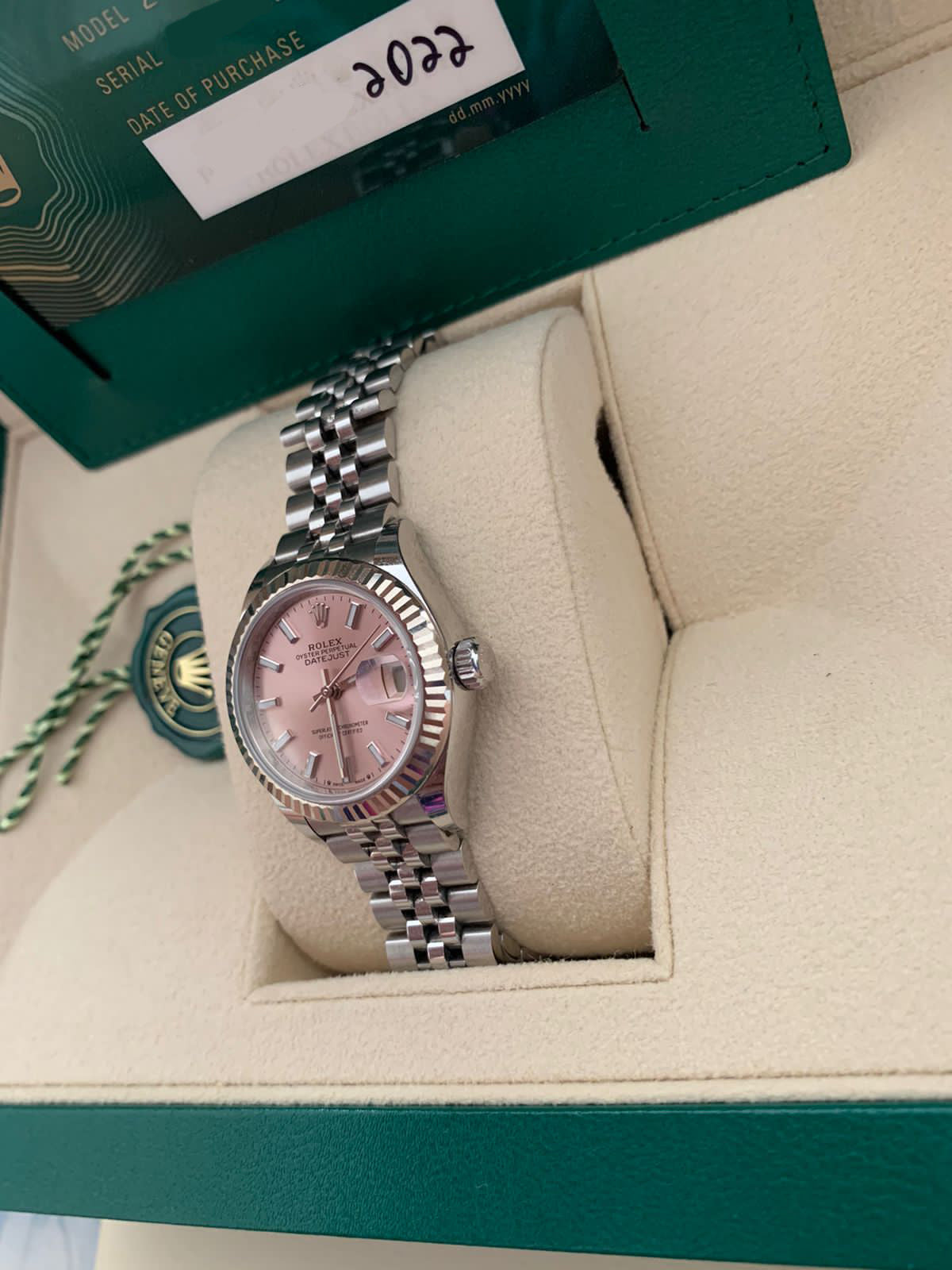 DATEJUST 28MM PINK DIAL FLUTED BEZEL JUBILEE (2022)