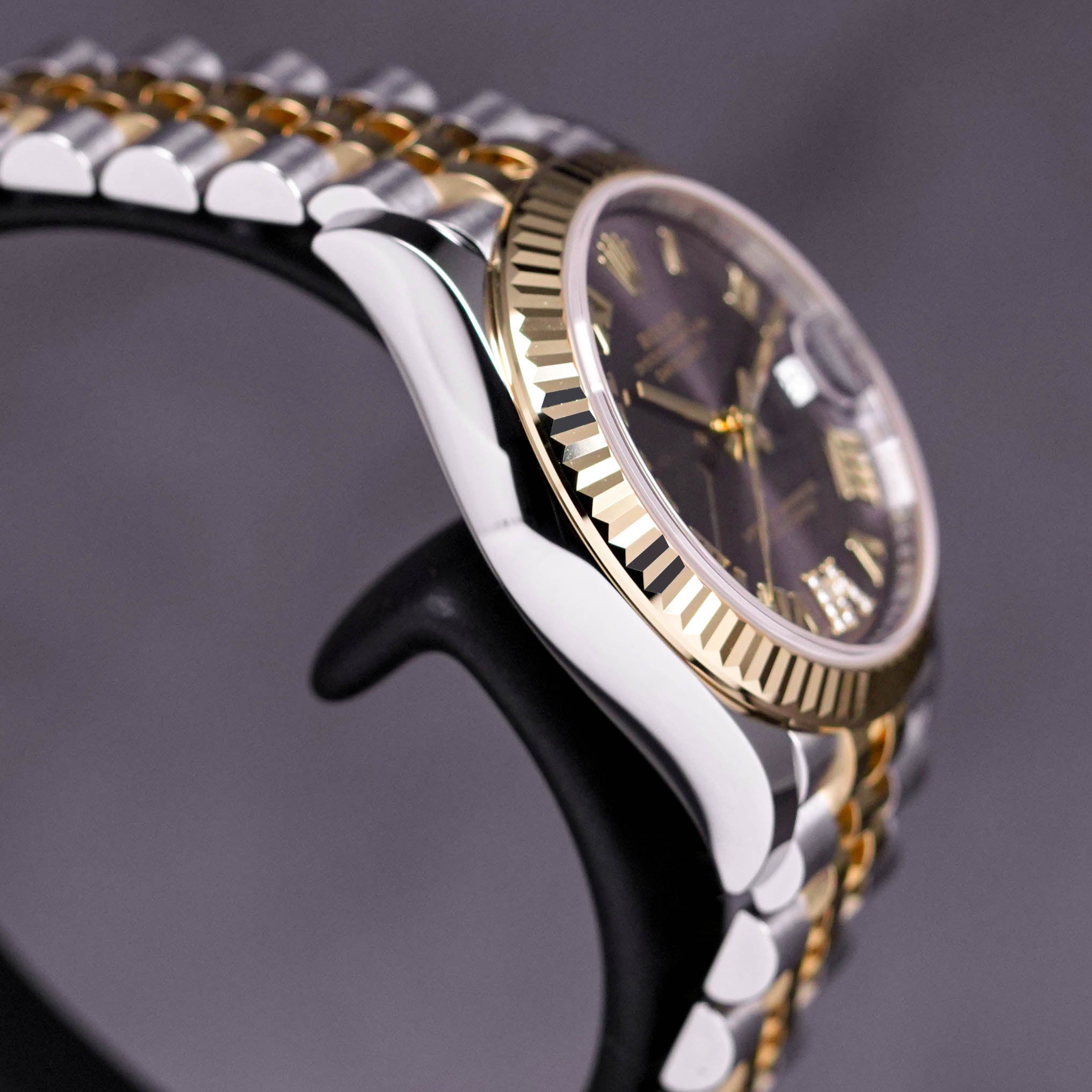 DATEJUST 31MM TWOTONE YELLOWGOLD DARK GREY ROMAN DIAL DIAMOND 6 (2023)