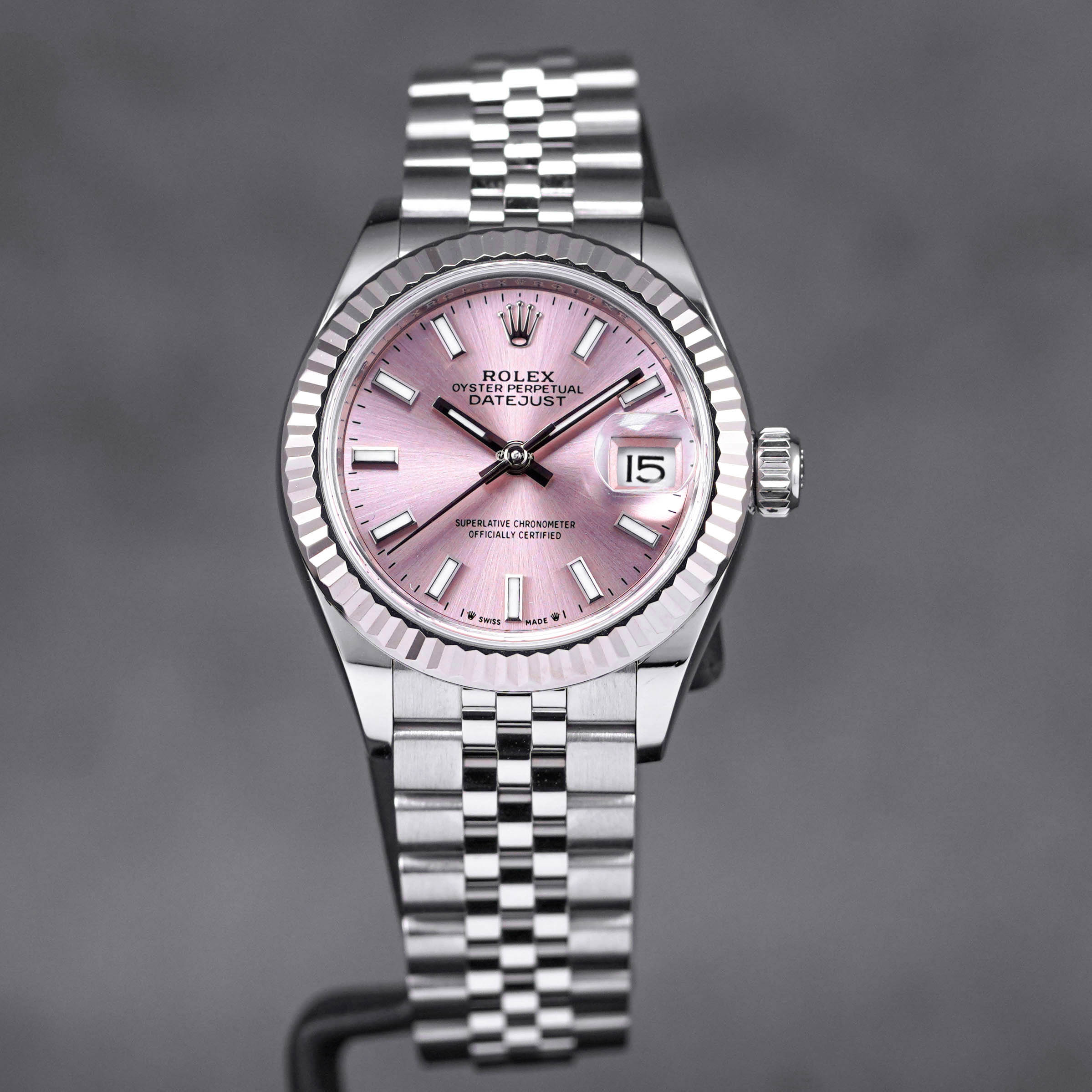 Rolex datejust hot sale pink dial