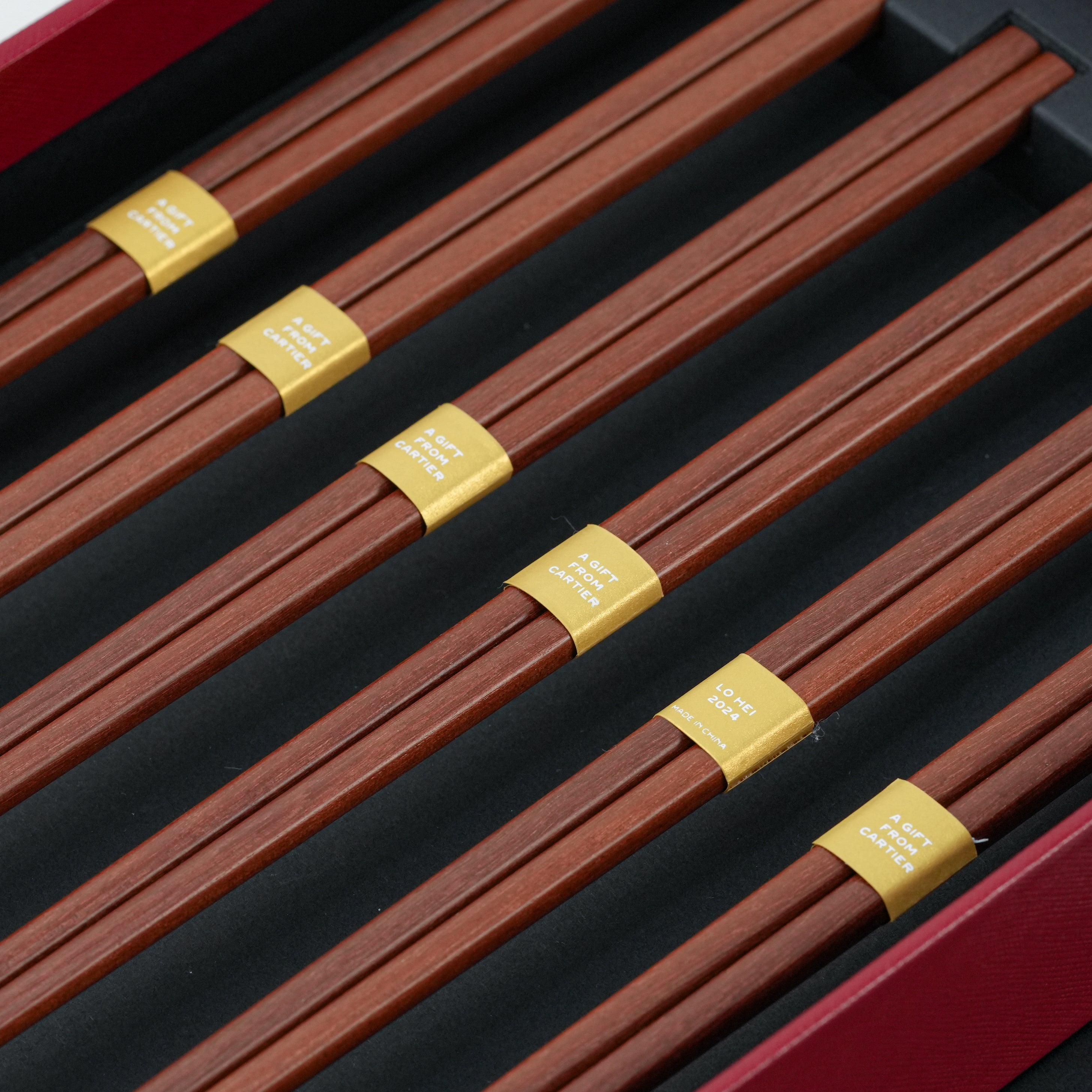 CHOPSTICKS WITH HASHIOKI WHITE DRAGON 6 PCS