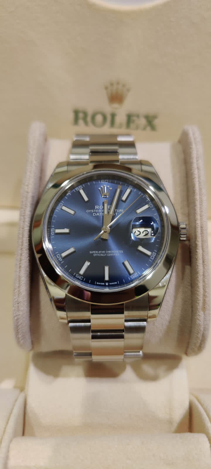 ROLEX DATEJUST 41MM BLUE DIAL DOMED BEZEL OYSTER 2019 IDWX