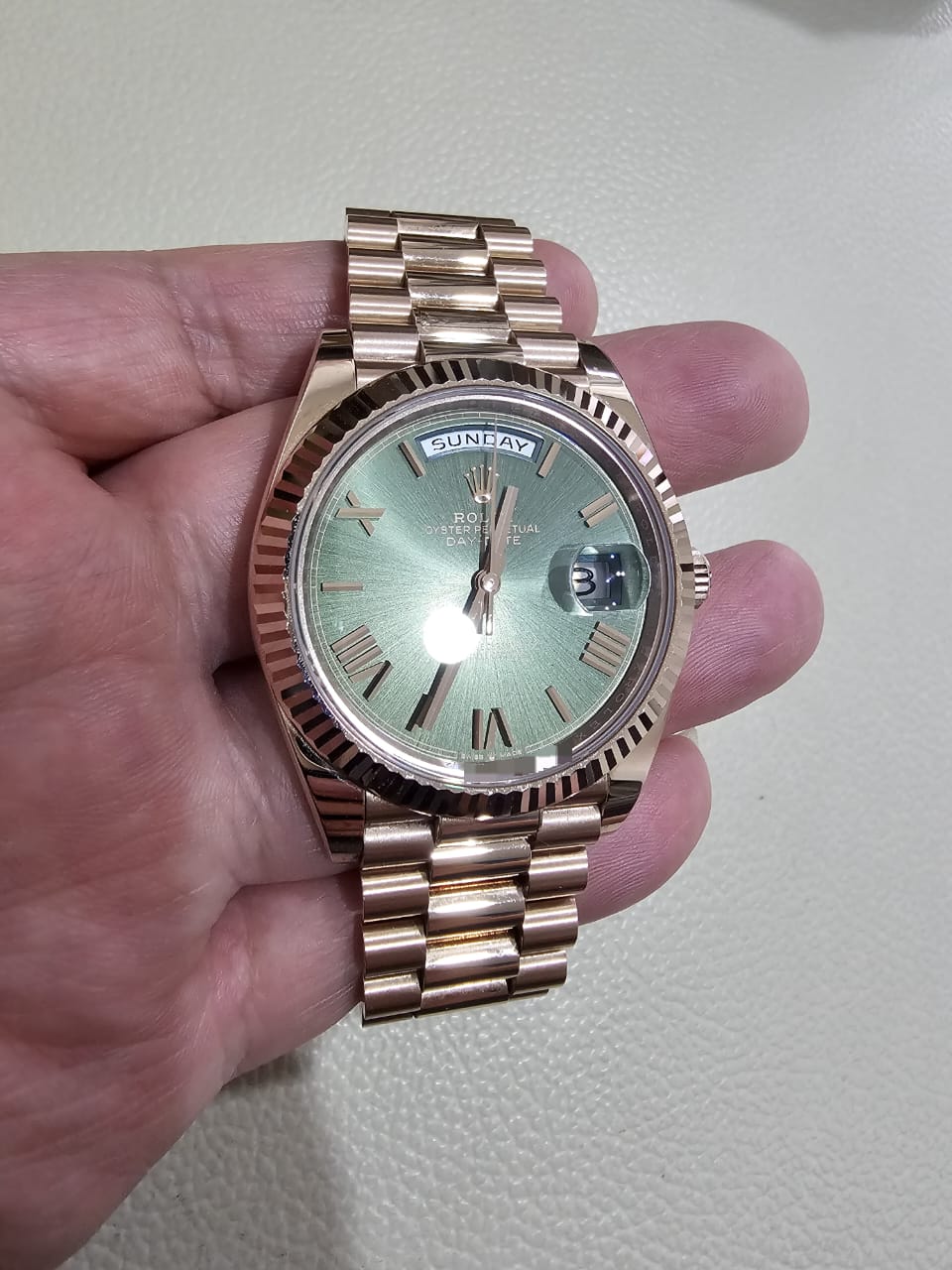 DAYDATE 40MM ROSEGOLD OLIVE GREEN DIAL (2022)