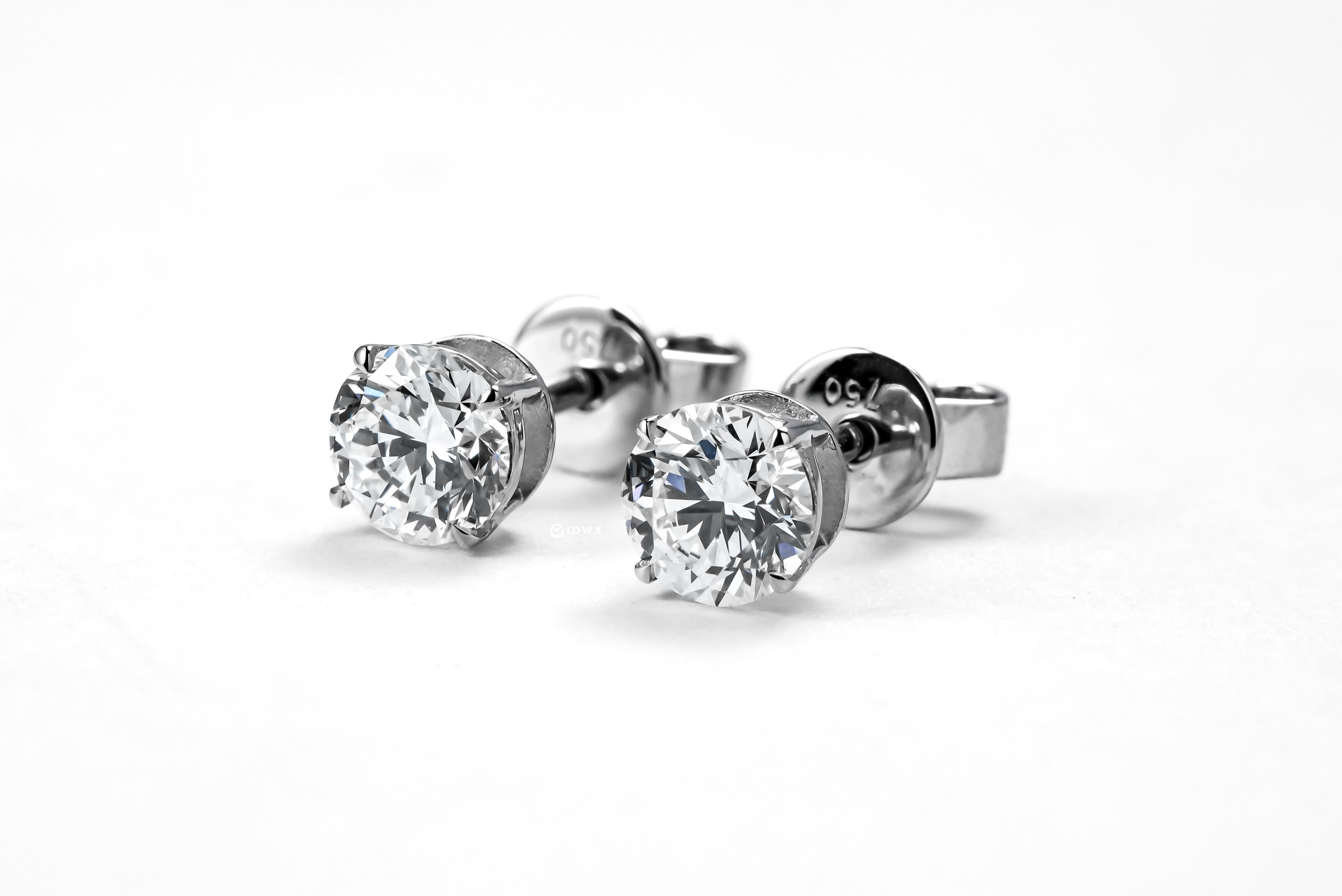 0.5CT ROUND BRILLIANT STUD EARRINGS