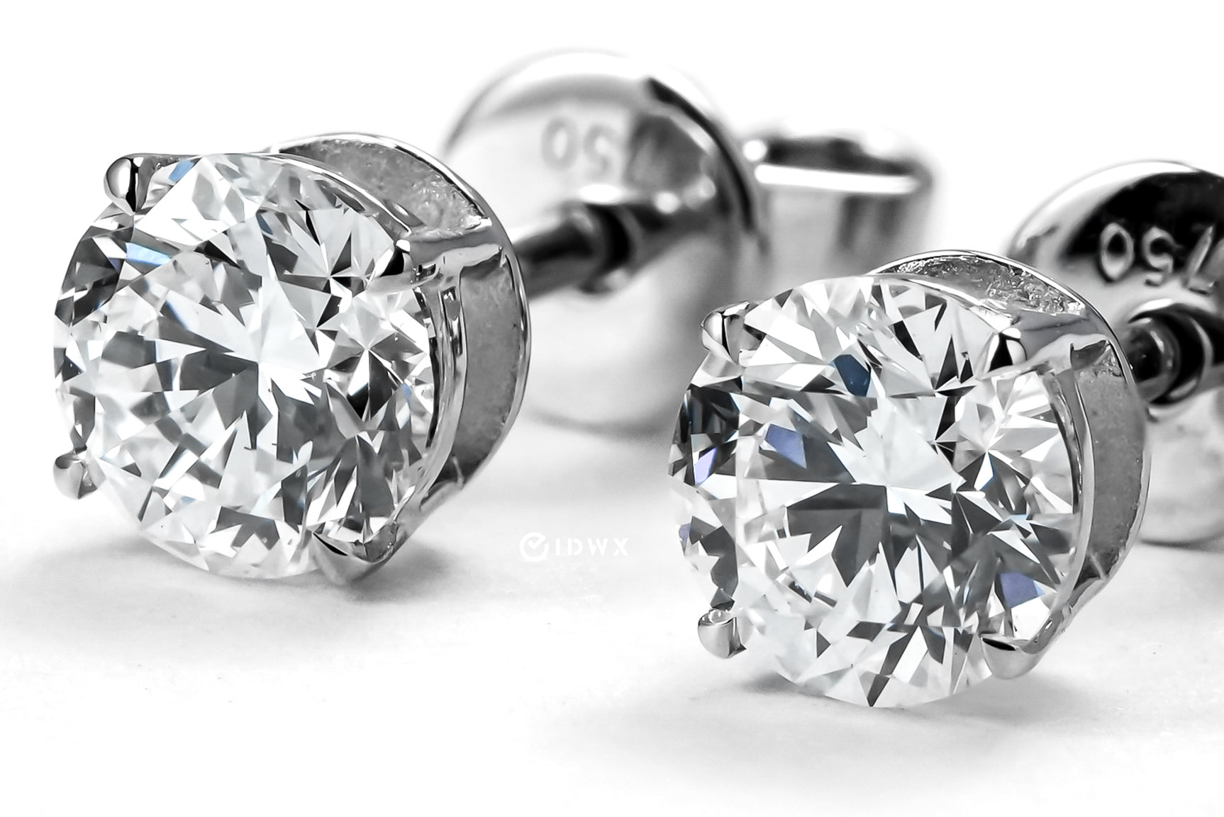 0.5CT ROUND BRILLIANT STUD EARRINGS