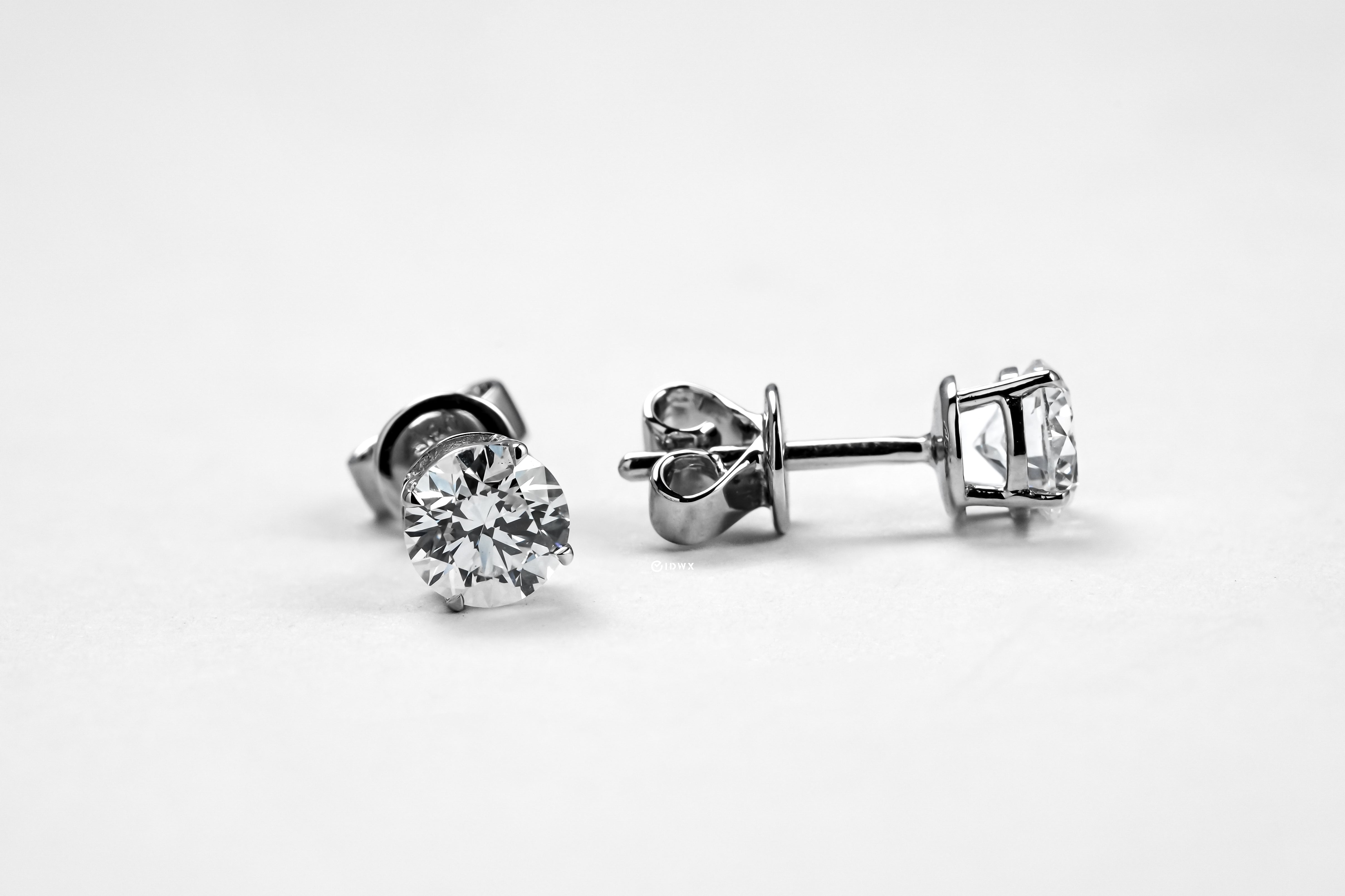 0.5CT ROUND BRILLIANT STUD EARRINGS