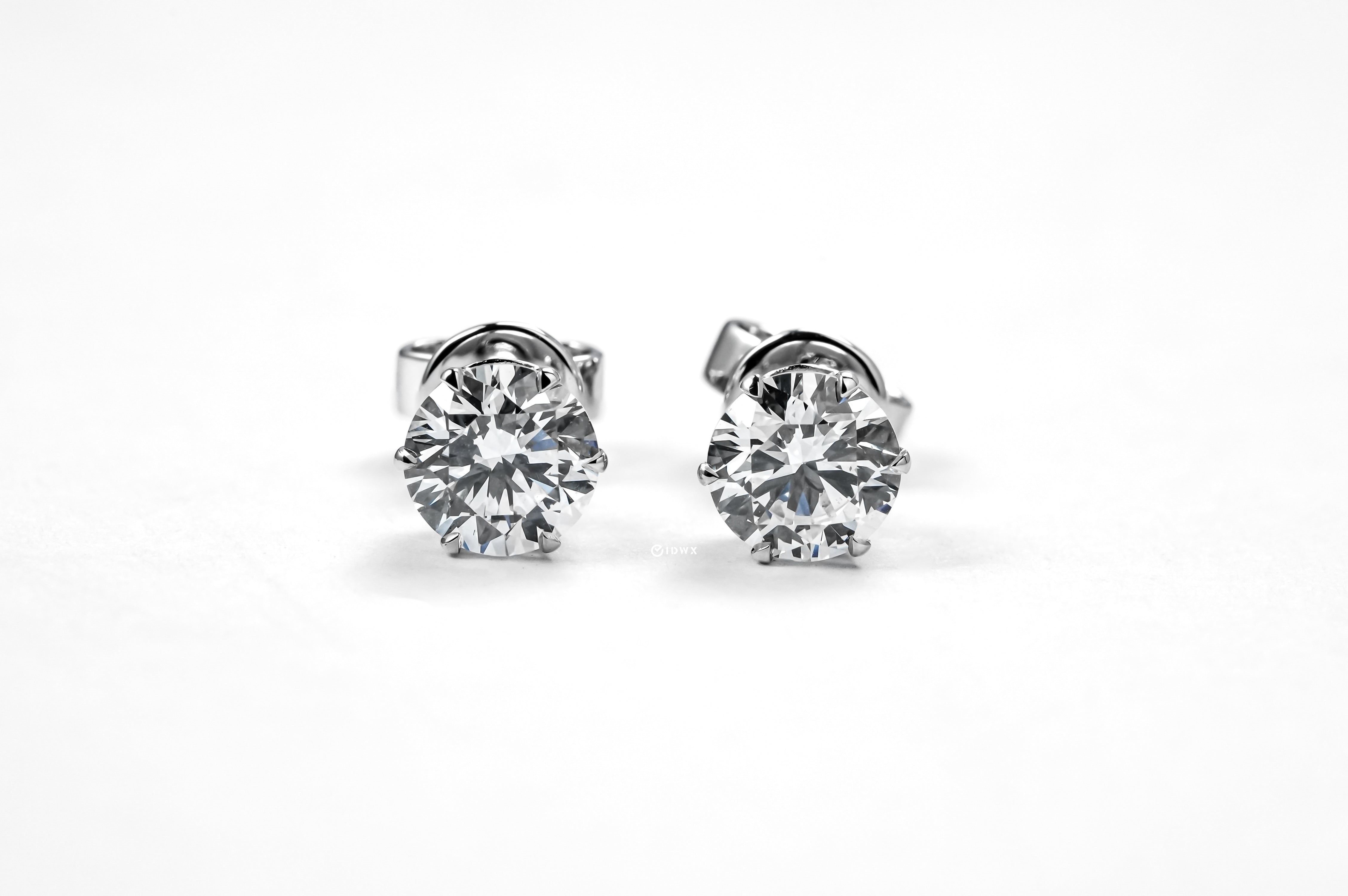 0.5CT ROUND BRILLIANT STUD EARRINGS