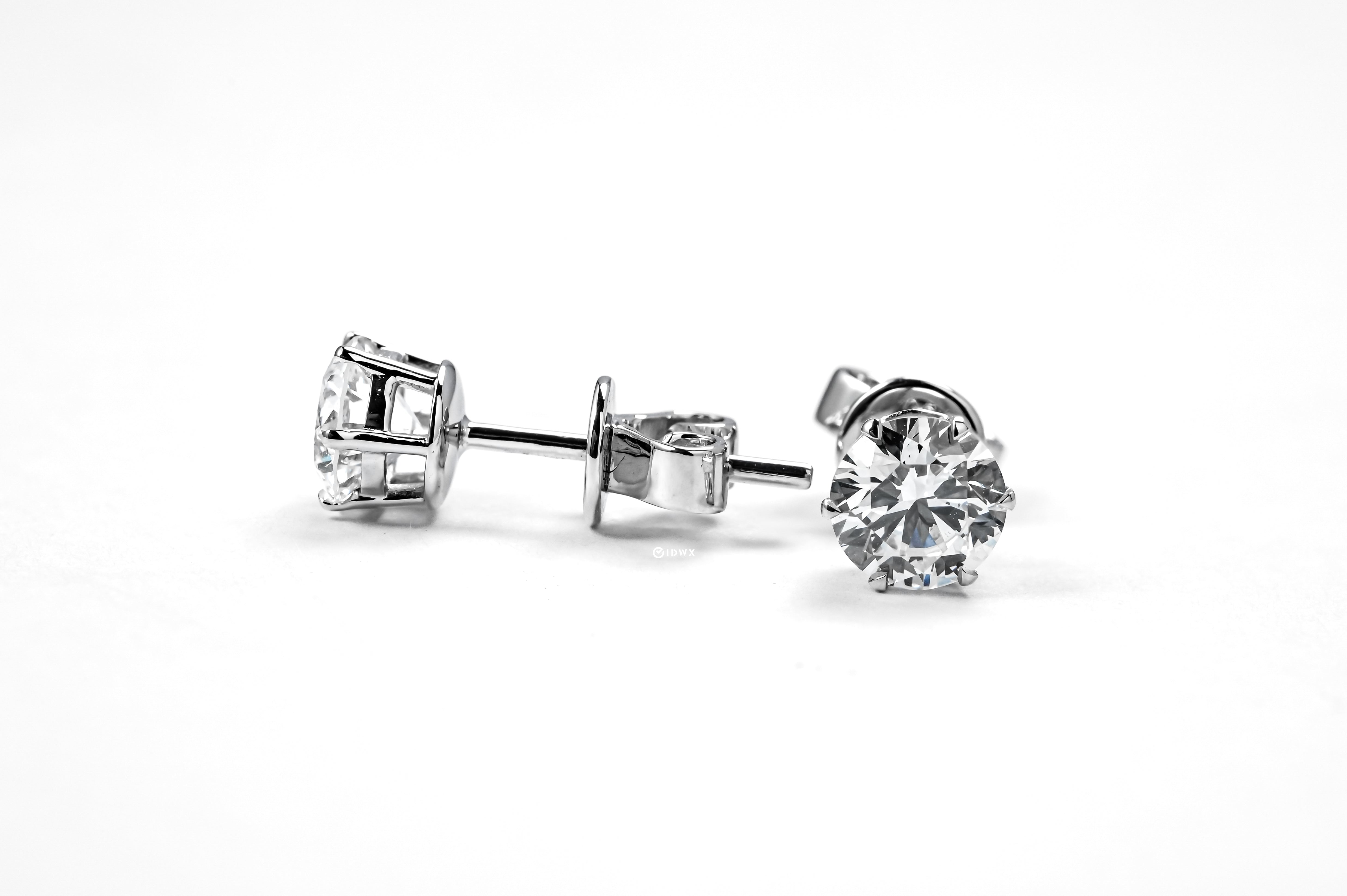 0.5CT ROUND BRILLIANT STUD EARRINGS