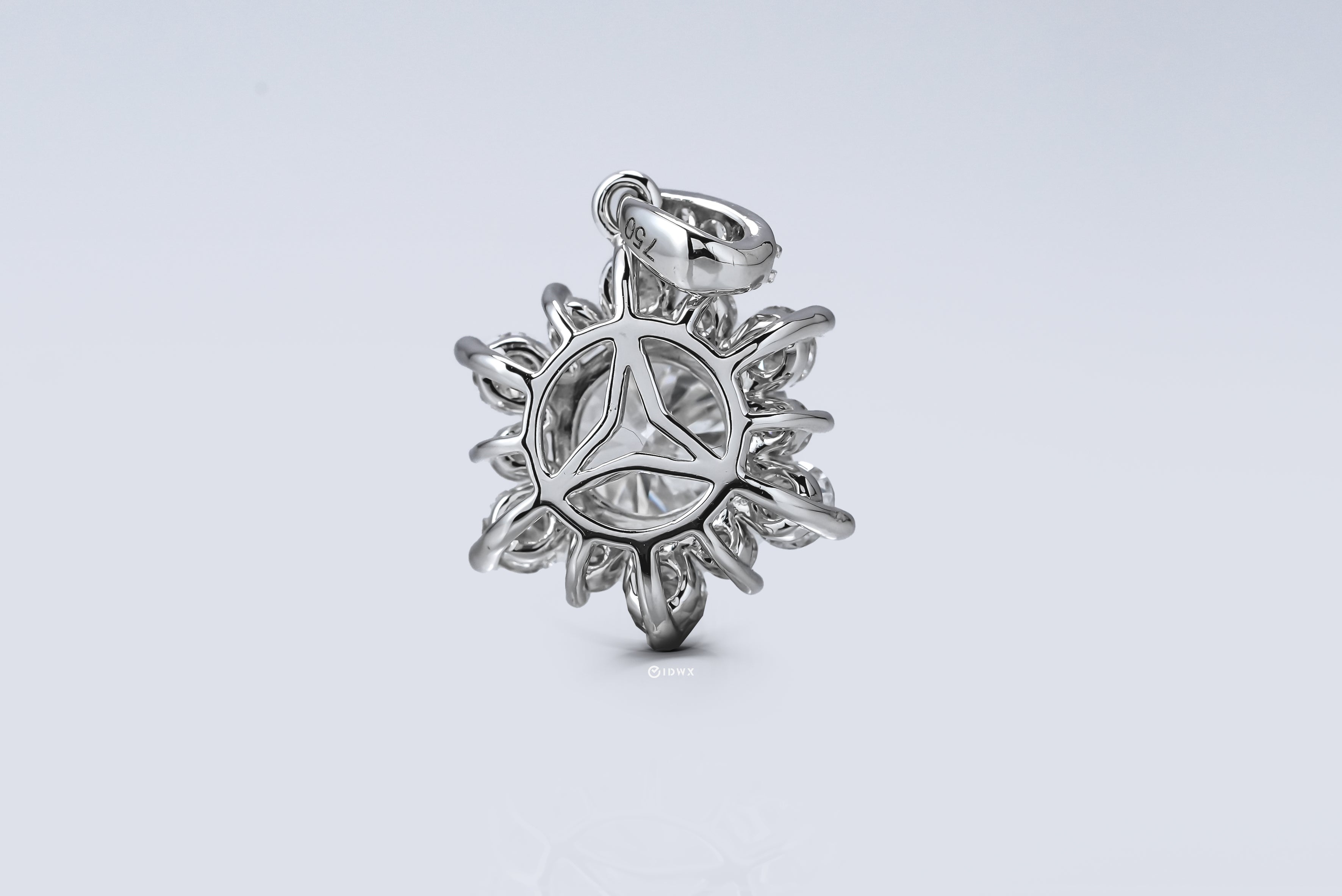 1CT ROUND BRILLIANT PENDANT FLOWER