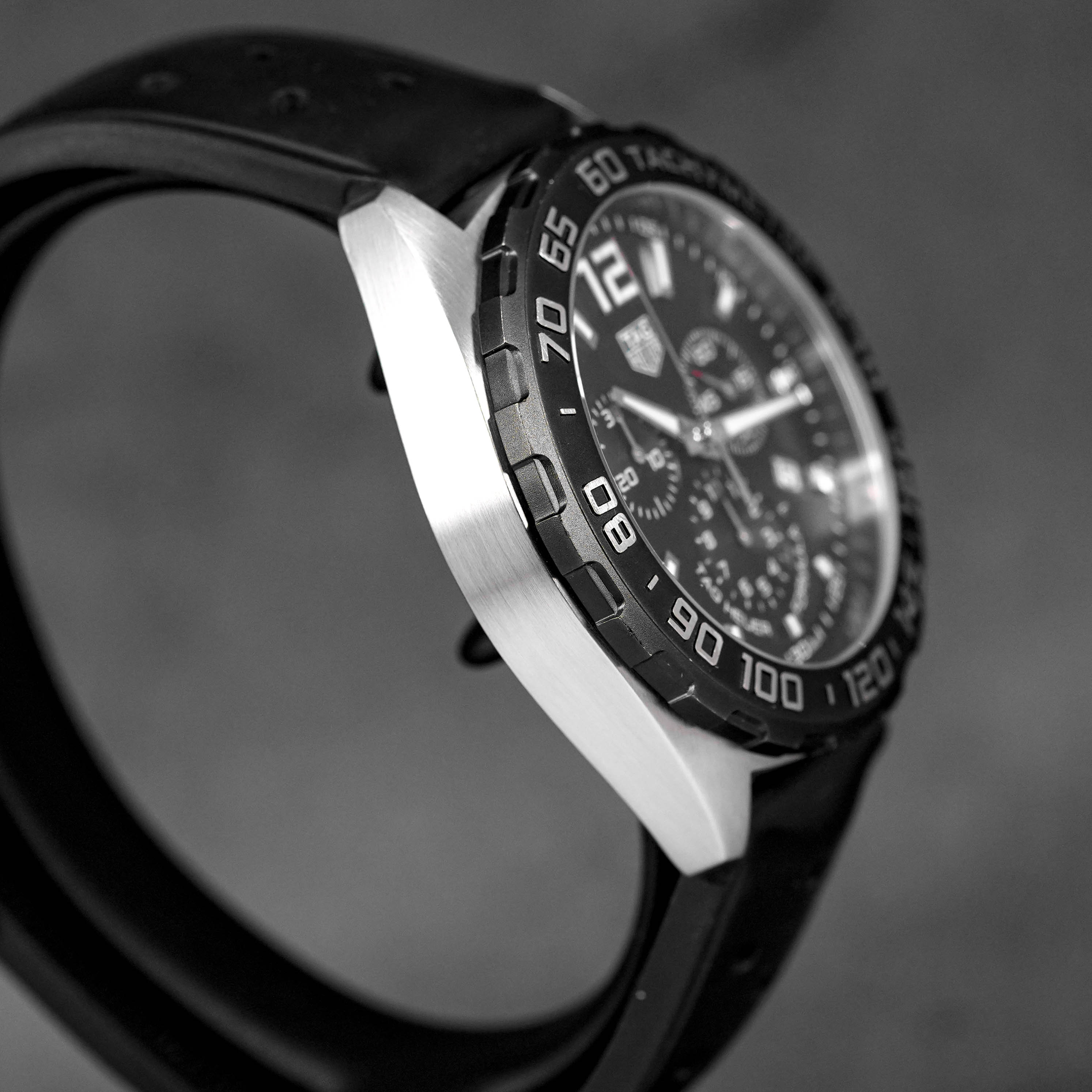 TAG HEUER FORMULA 1 CHRONOGRAPH BLACK DIAL QUARTZ (2019) - IDWX