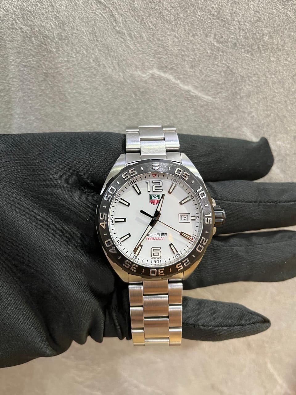 FORMULA 1 DATE STEEL WHITE DIAL QUARTZ (2017)