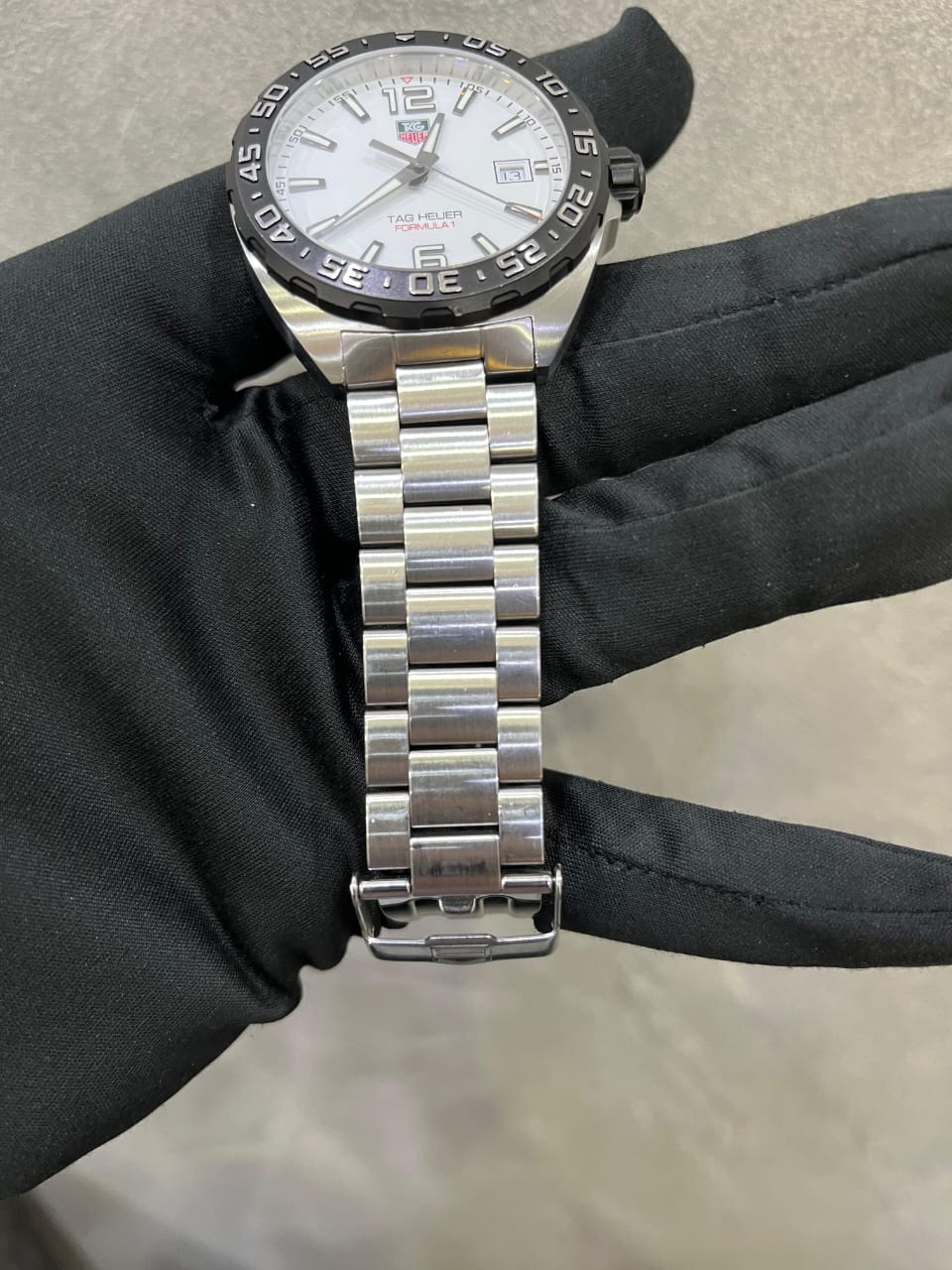 FORMULA 1 DATE STEEL WHITE DIAL QUARTZ (2017)