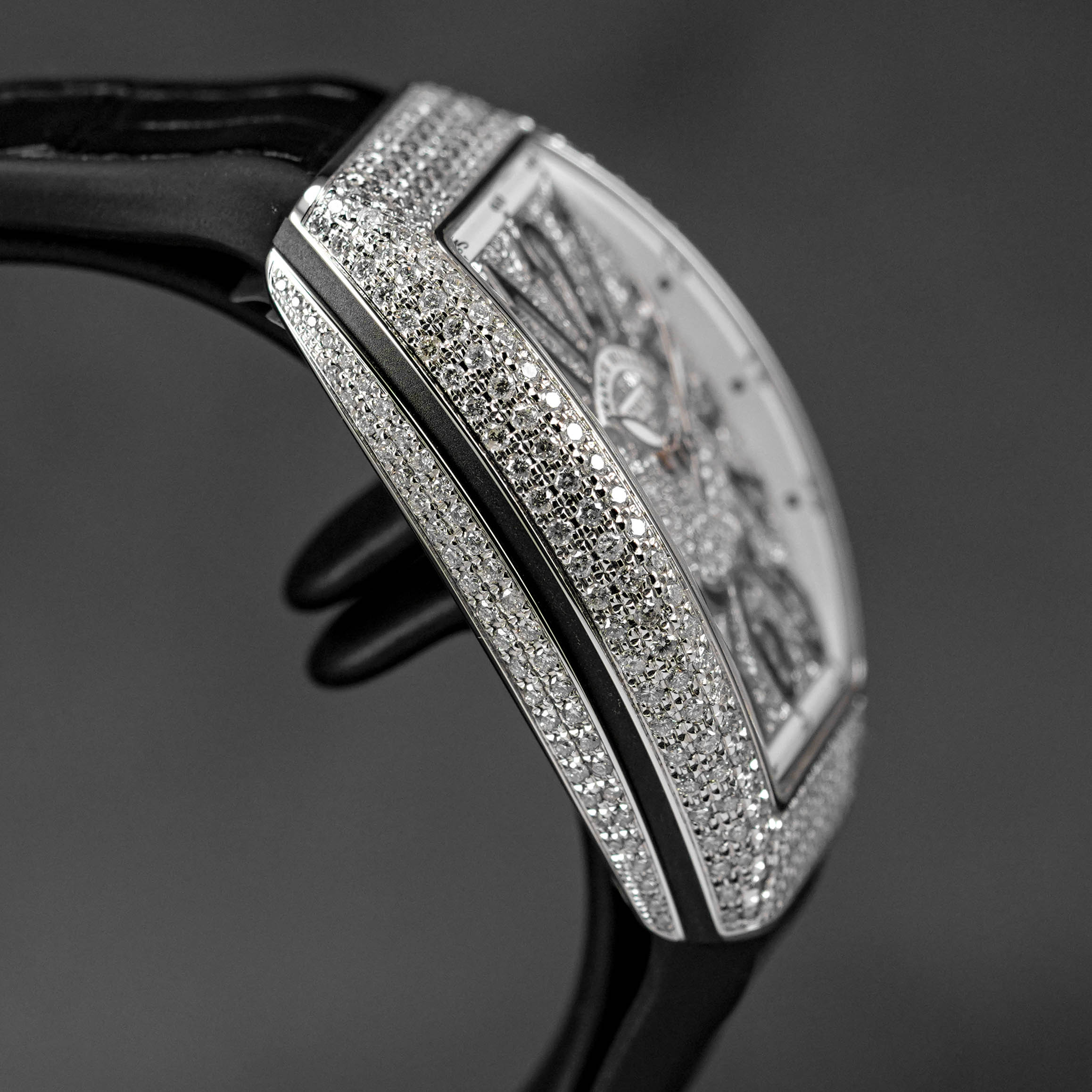 Harga Franck Muller V32 Black Diamond Dial