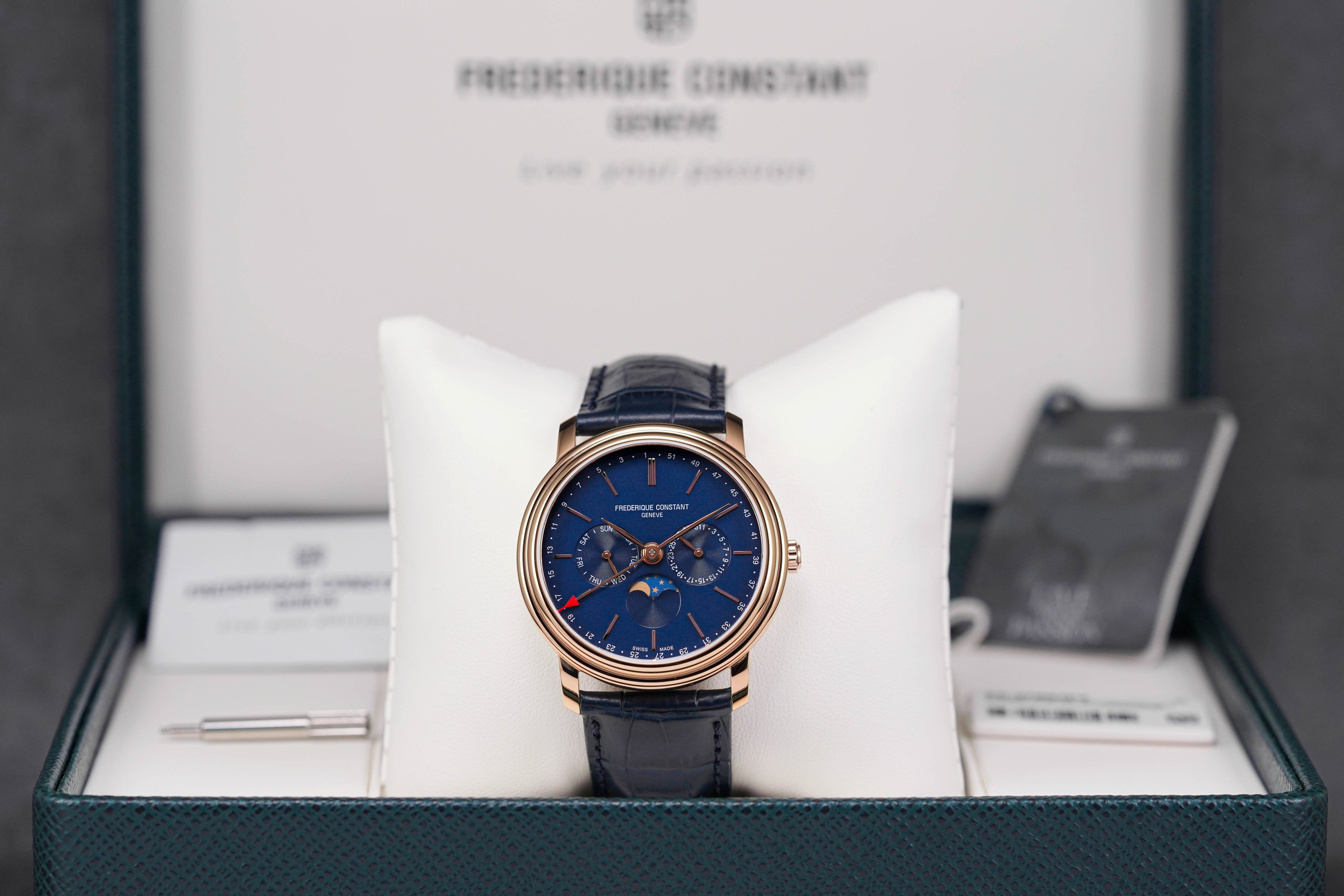 CLASSICS BUSINESS TIMER MOONPHASE ROSEGOLD-PLATED STEEL BLUE DIAL (2025)