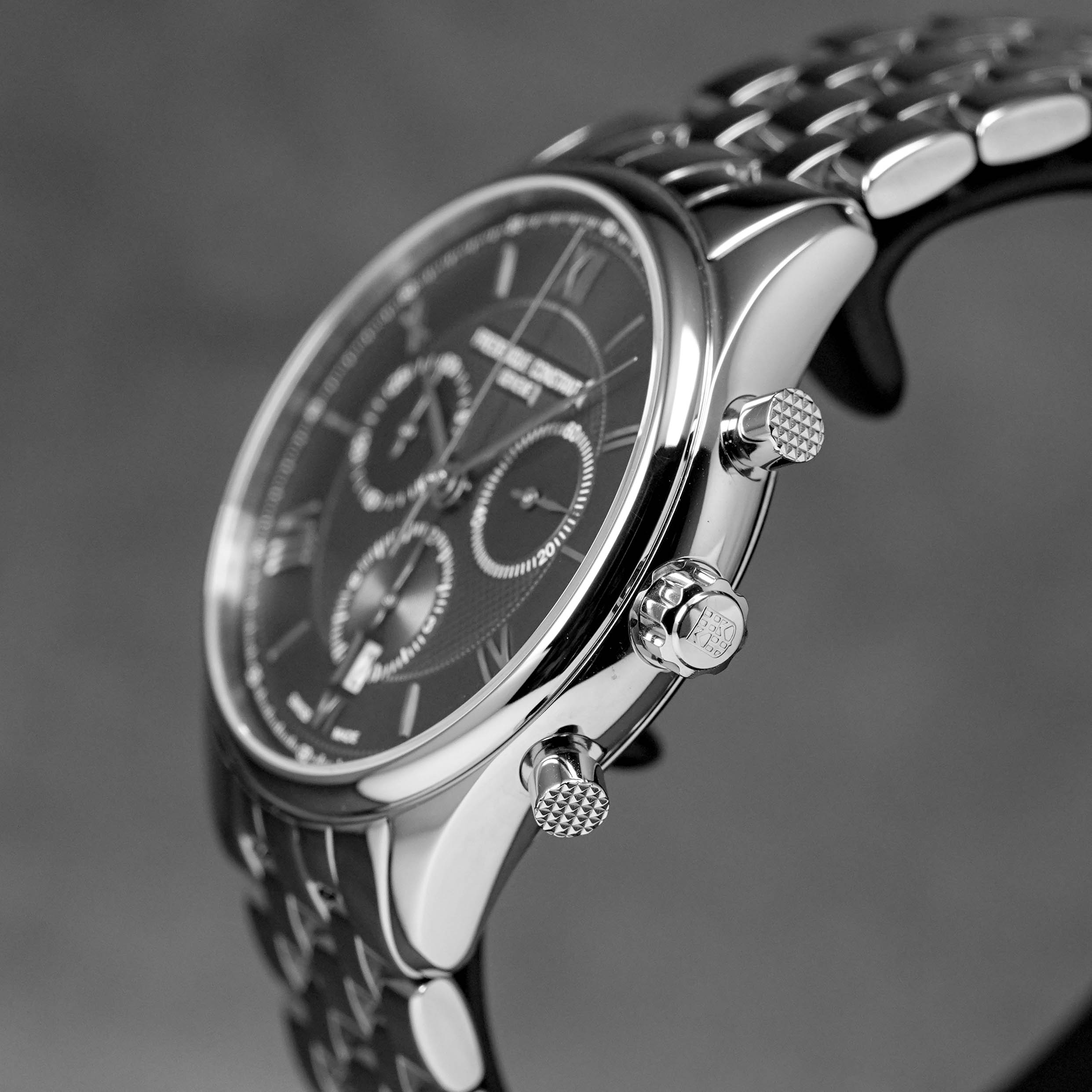 CLASSICS QUARTZ CHRONOGRAPH GRAY DIAL (2025)