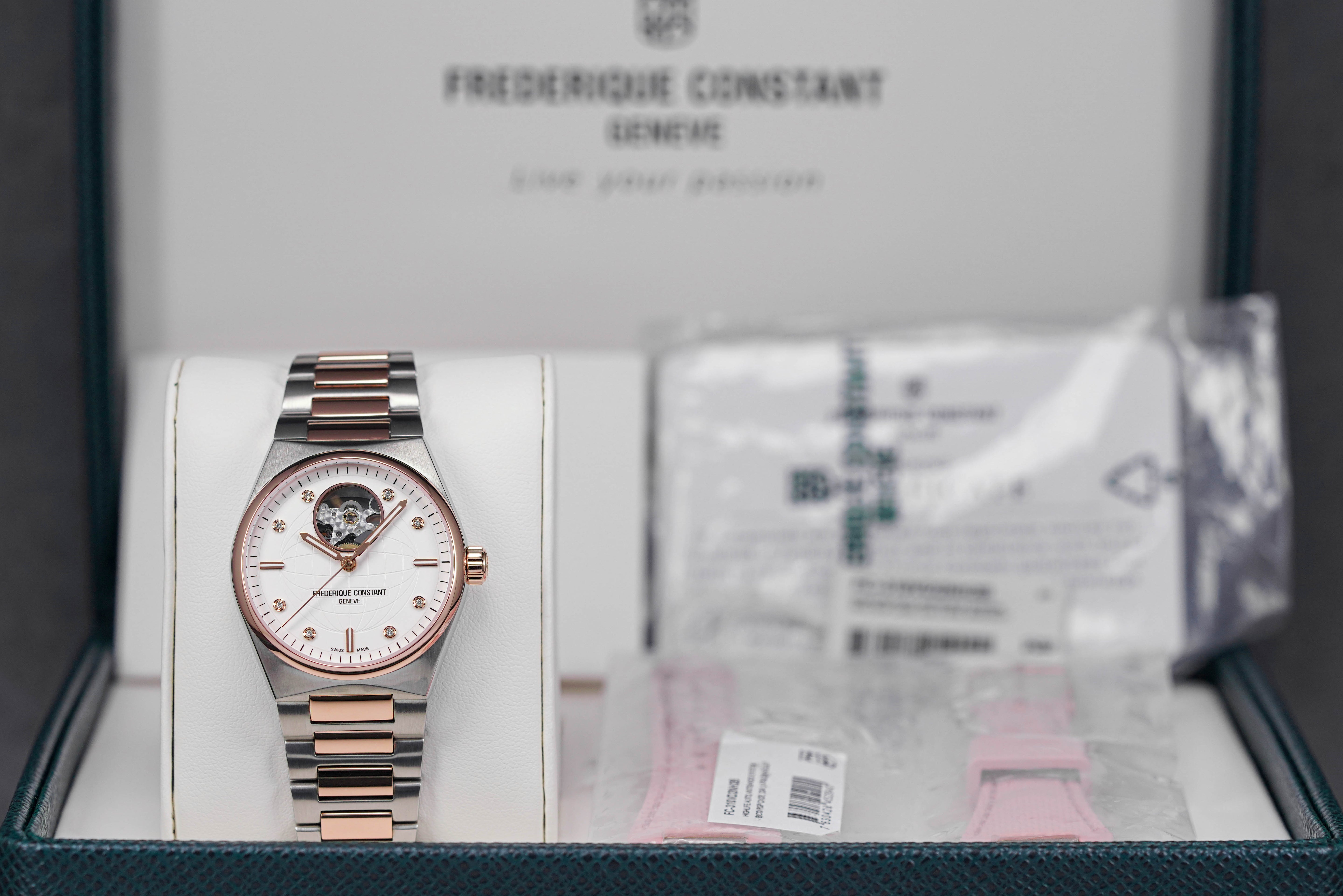 HIGHLIFE HEART BEAT TWOTONE ROSEGOLD-PLATED STEEL SILVER DIAL (2025)