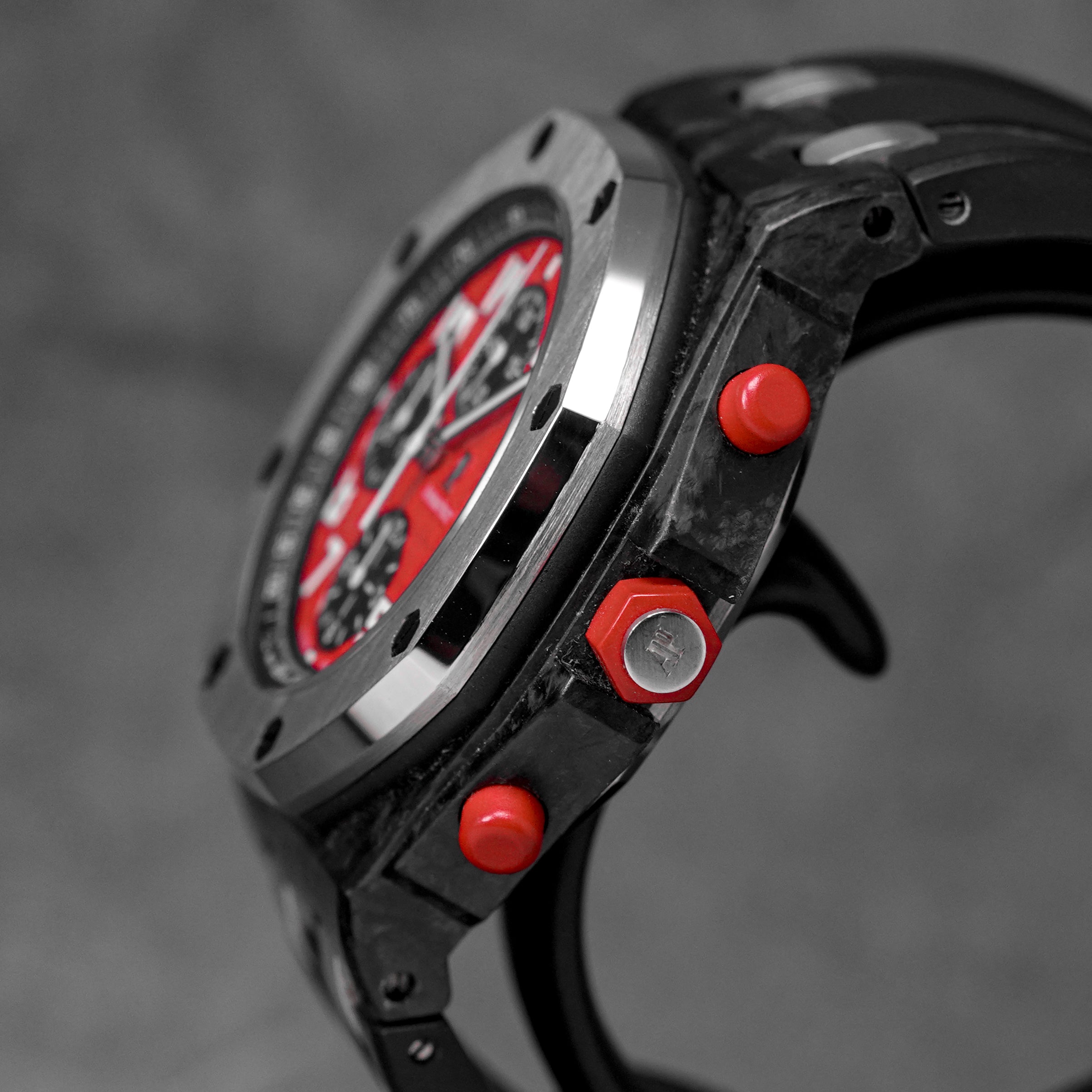 ROYAL OAK OFFSHORE CHRONOGRAPH 42MM 'SINGAPORE GRAND PRIX F1 2008' LIMITED EDITION (WATCH & ARCHIVE PAPER)