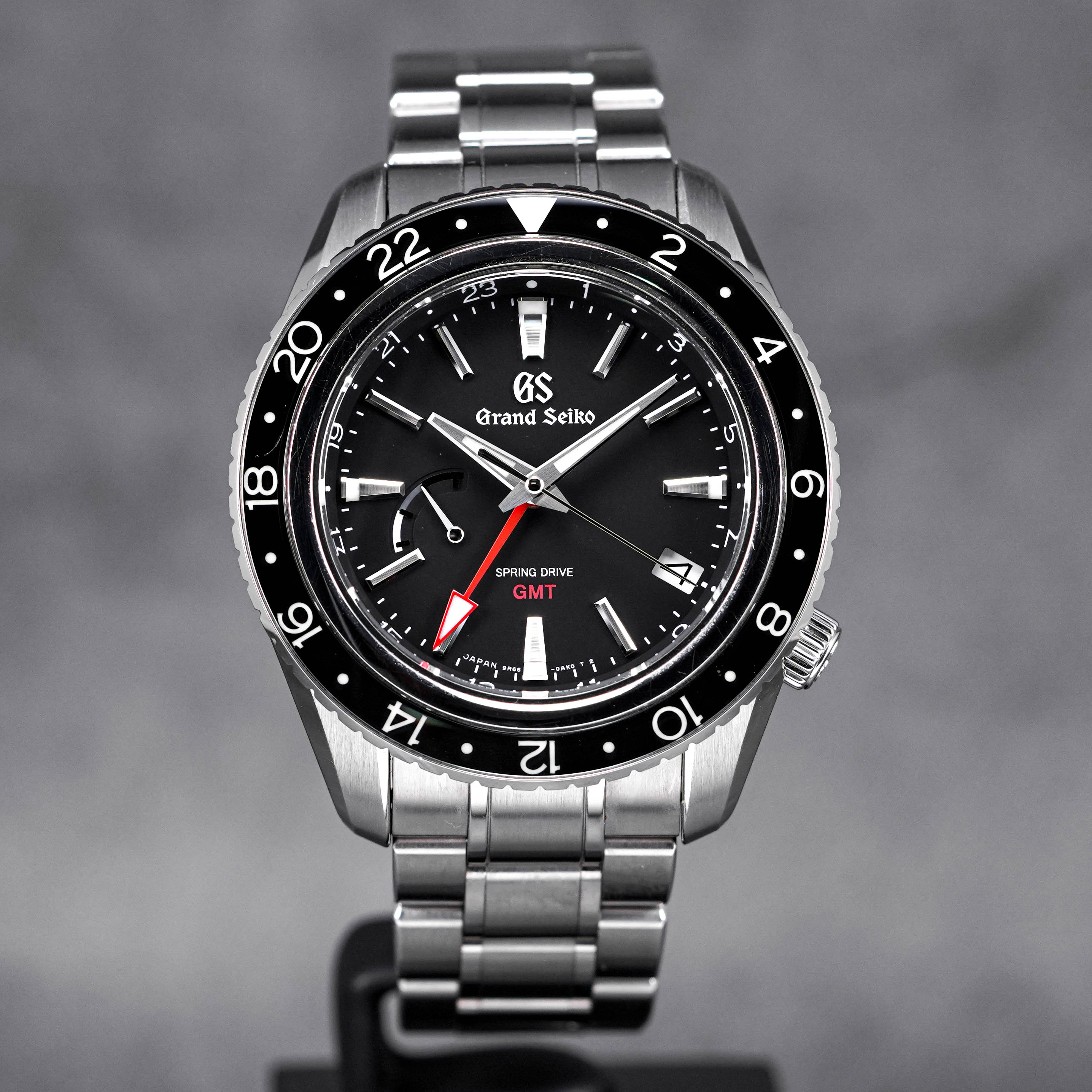 SPRING DRIVE GMT BLACK DIAL (2019)