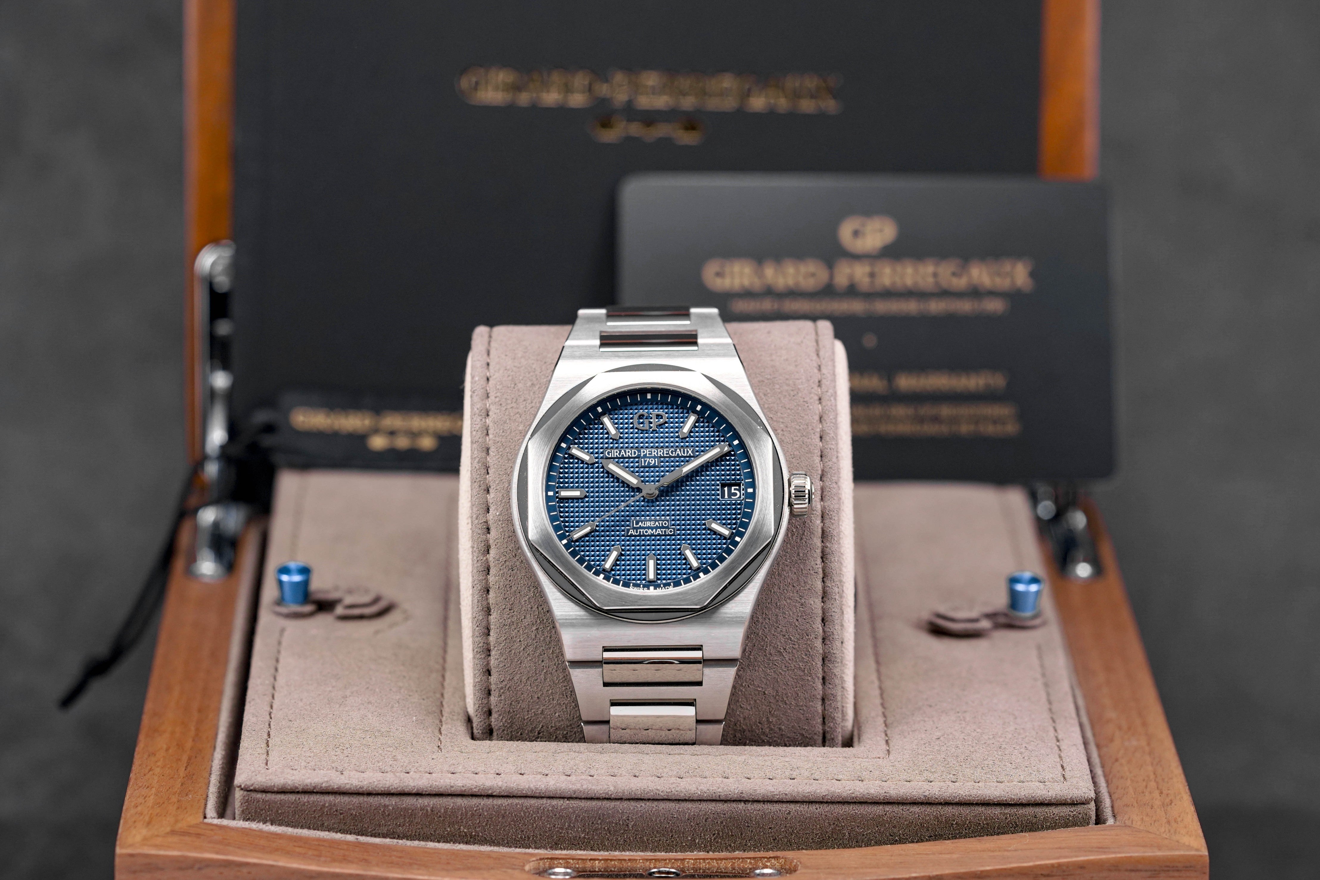 Harga Girard Perregaux Laureato Blue