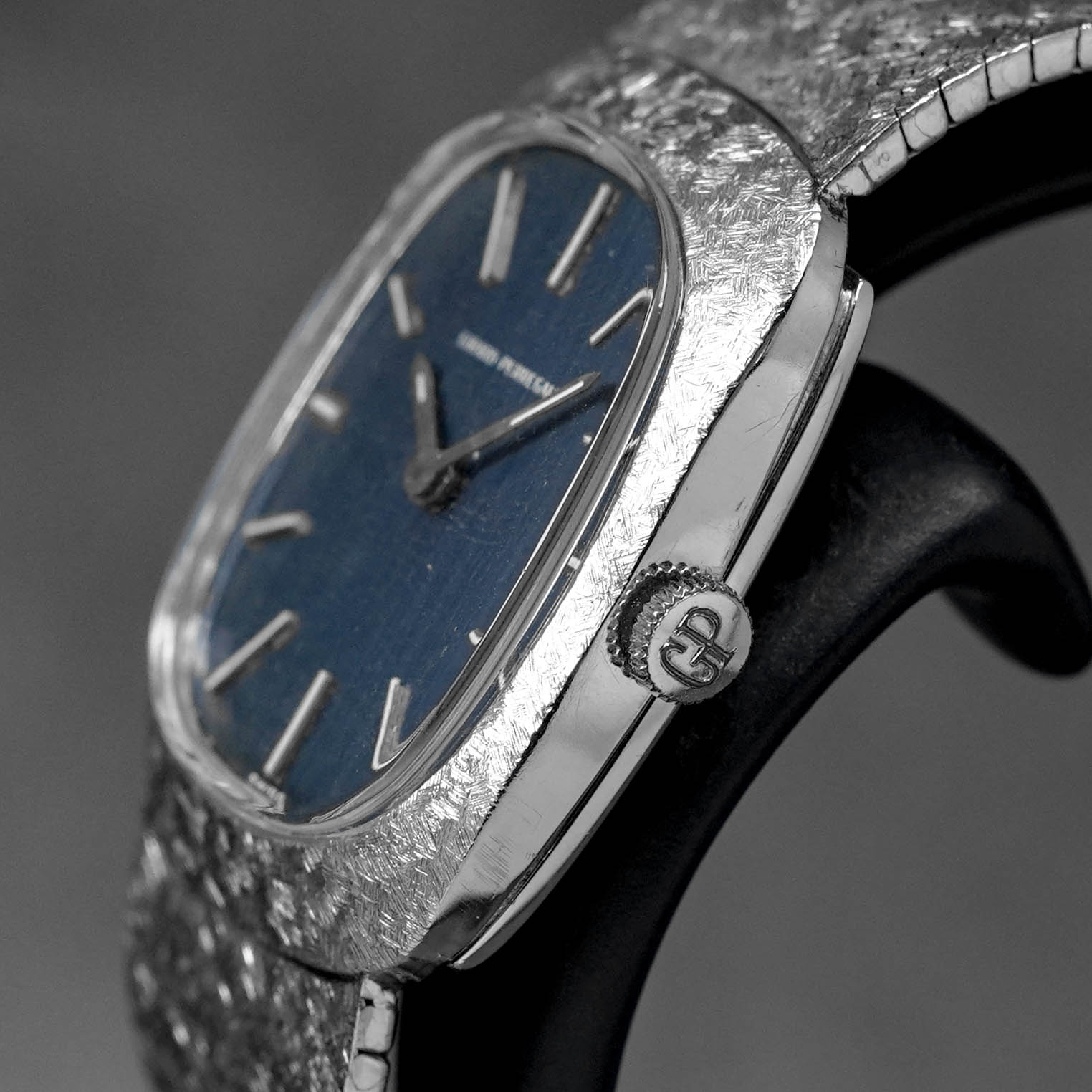 Harga Girard Perregaux Vintage Whitegold Blue