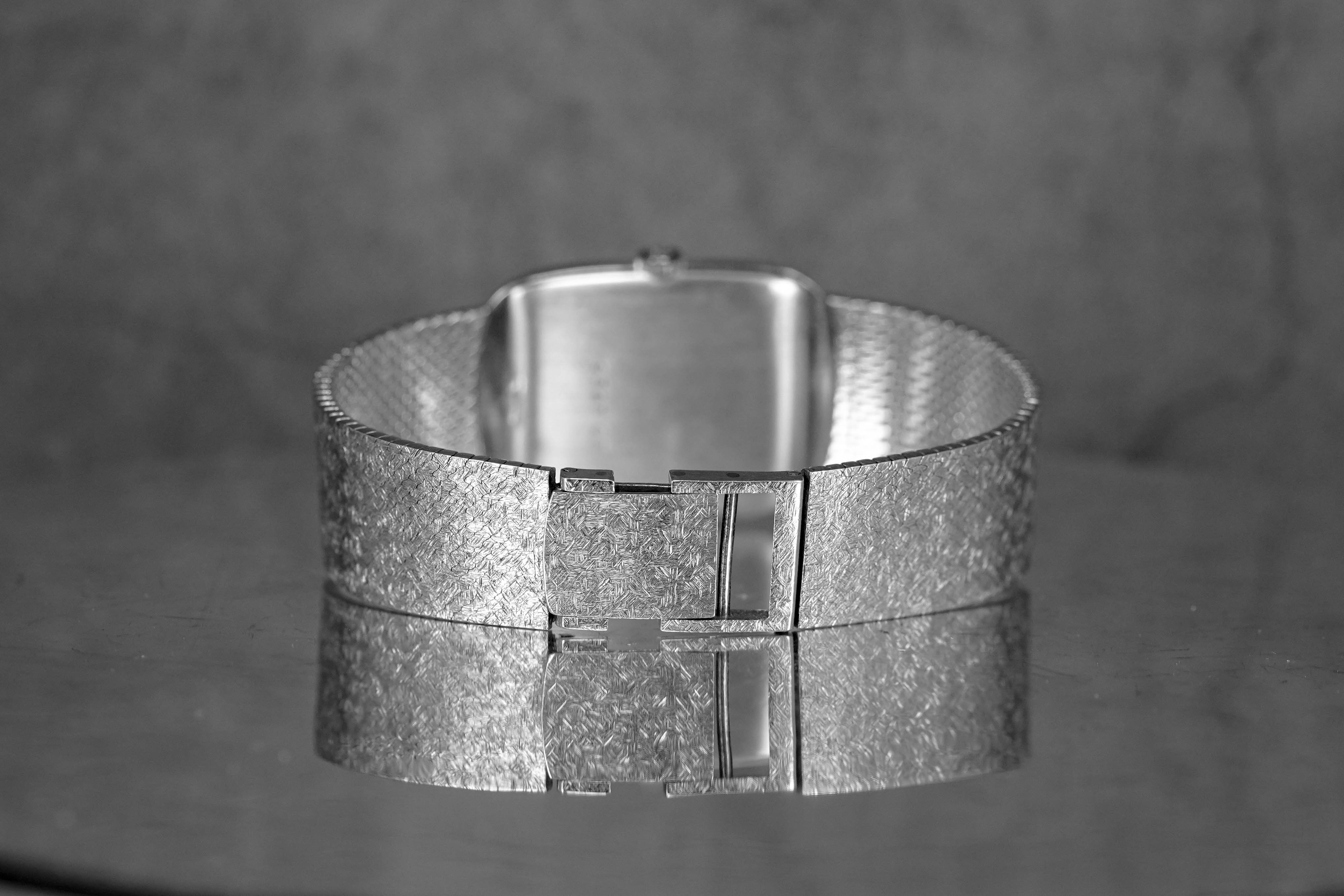 Harga Girard Perregaux Vintage Whitegold Blue
