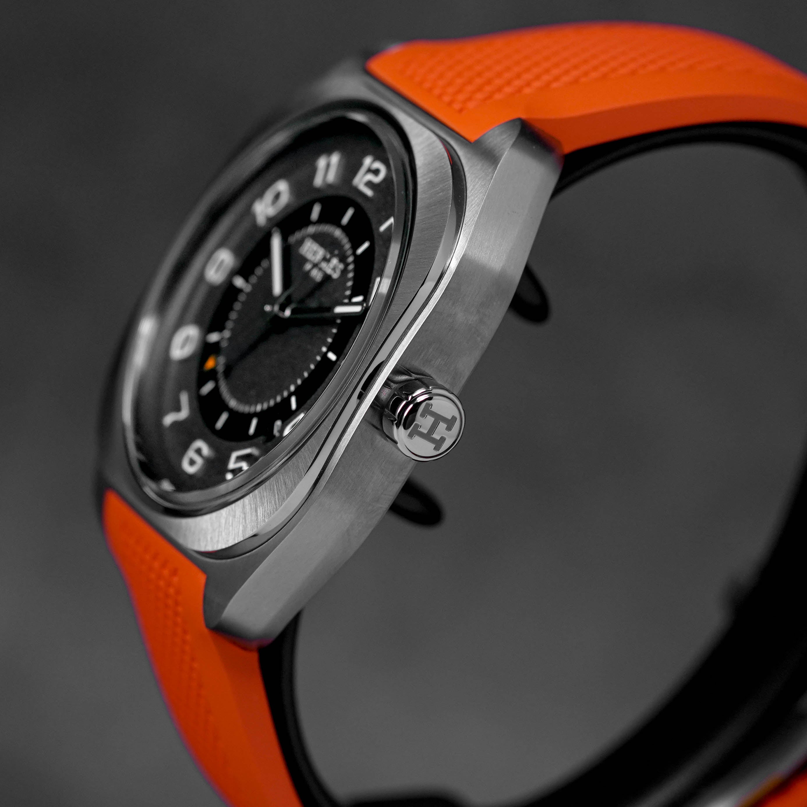 H08 TITANIUM BLACK DIAL ORANGE RUBBER STRAP (2023)